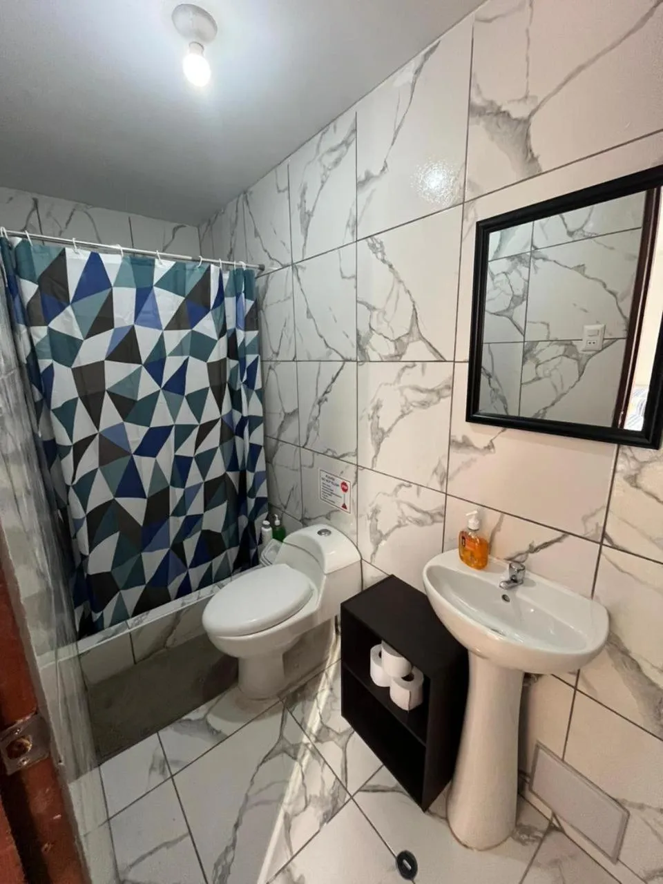 Bathroom in Harmony Inn Miraflores