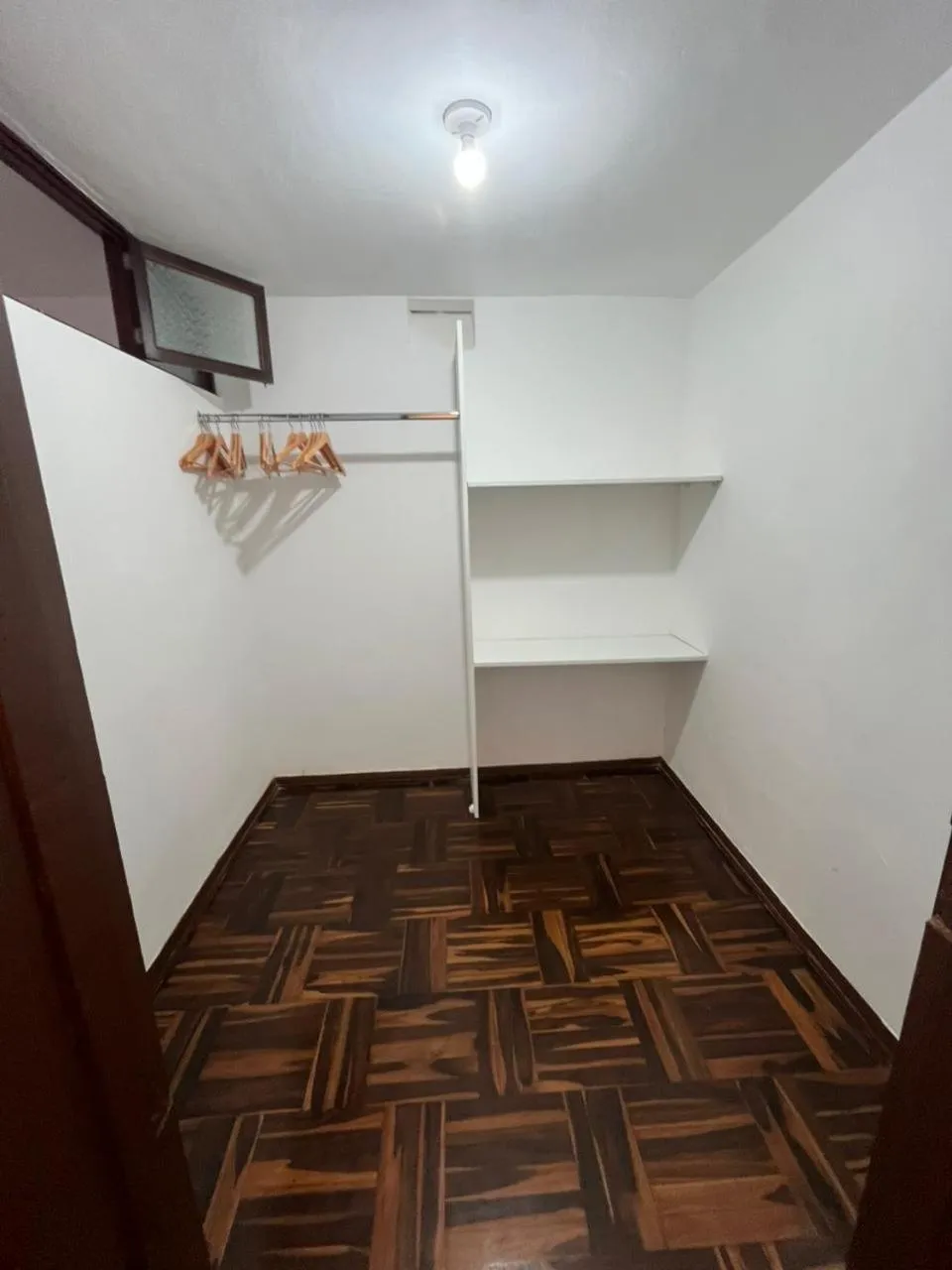 wardrobe in Harmony Inn Miraflores