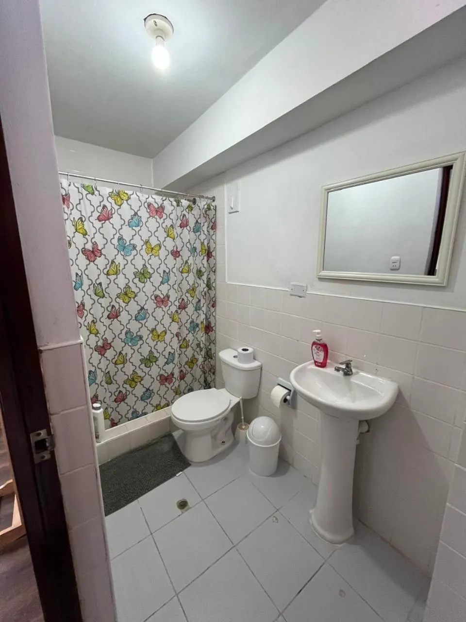 Bathroom in Harmony Inn Miraflores