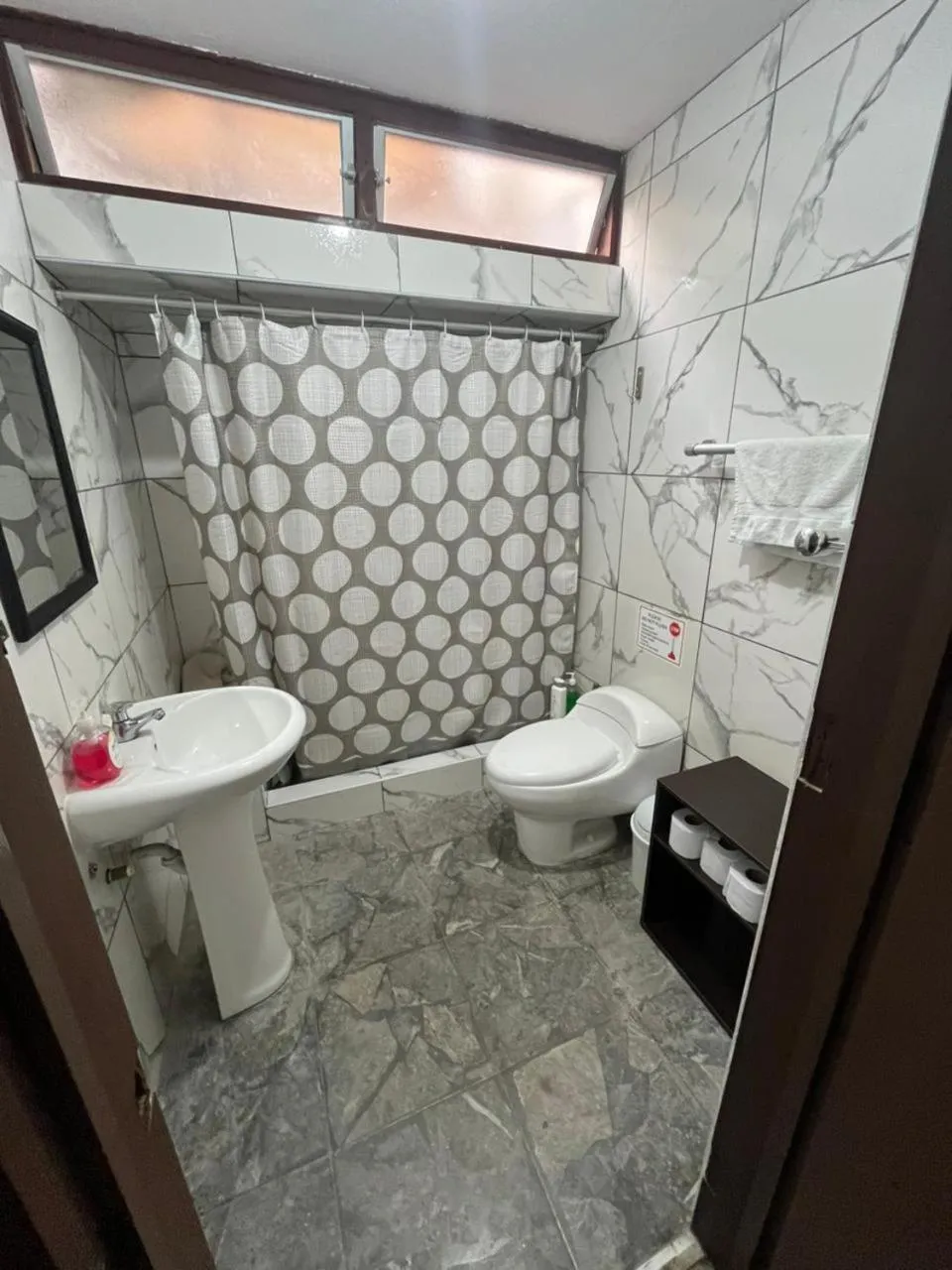 Bathroom in Harmony Inn Miraflores