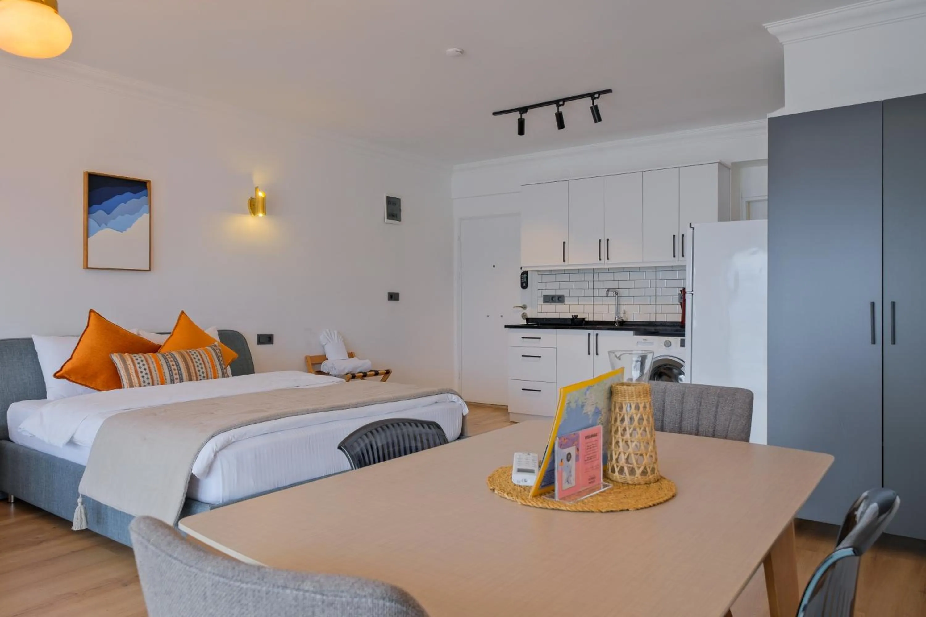 Bed in Körfez Residence