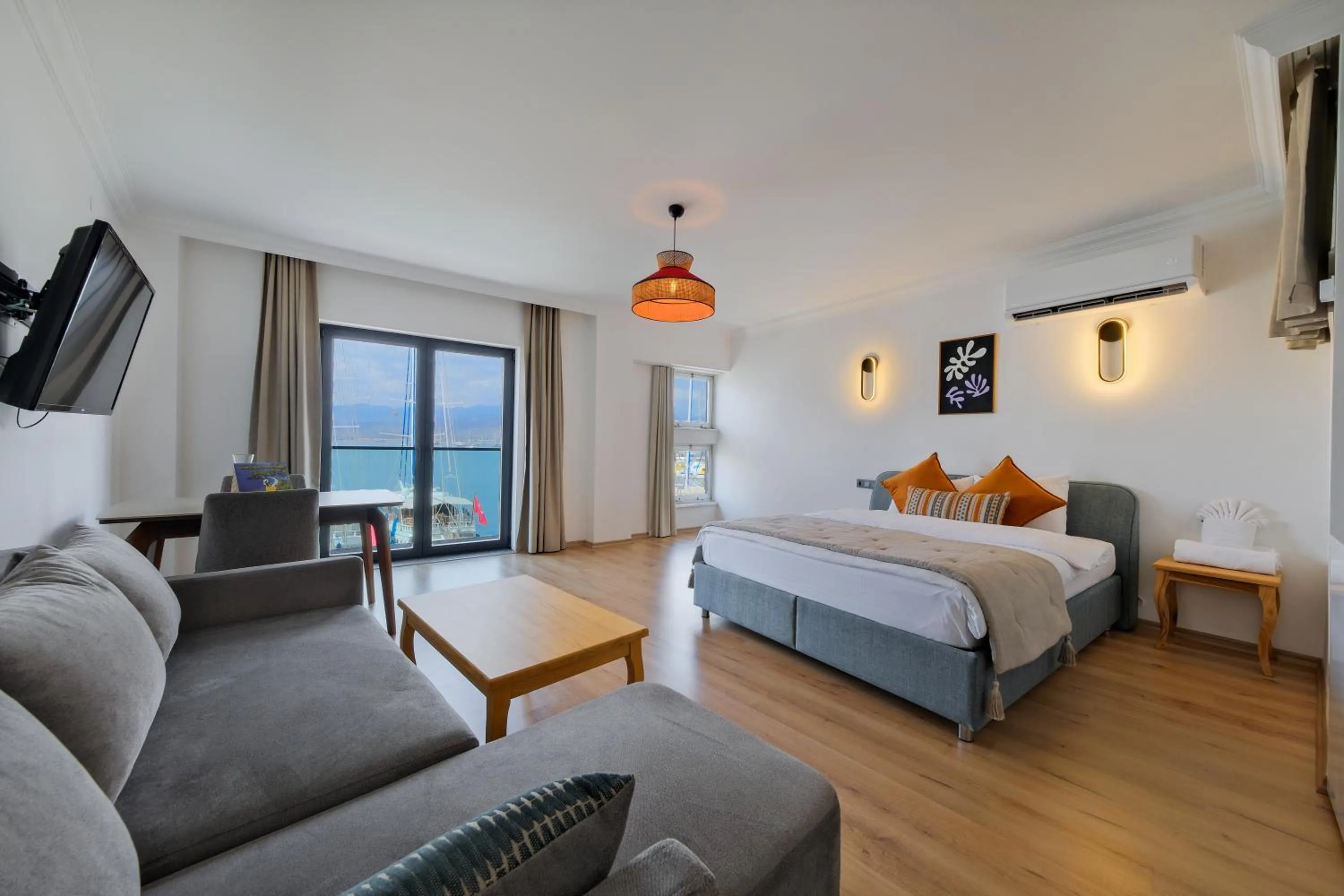 Bed in Körfez Residence