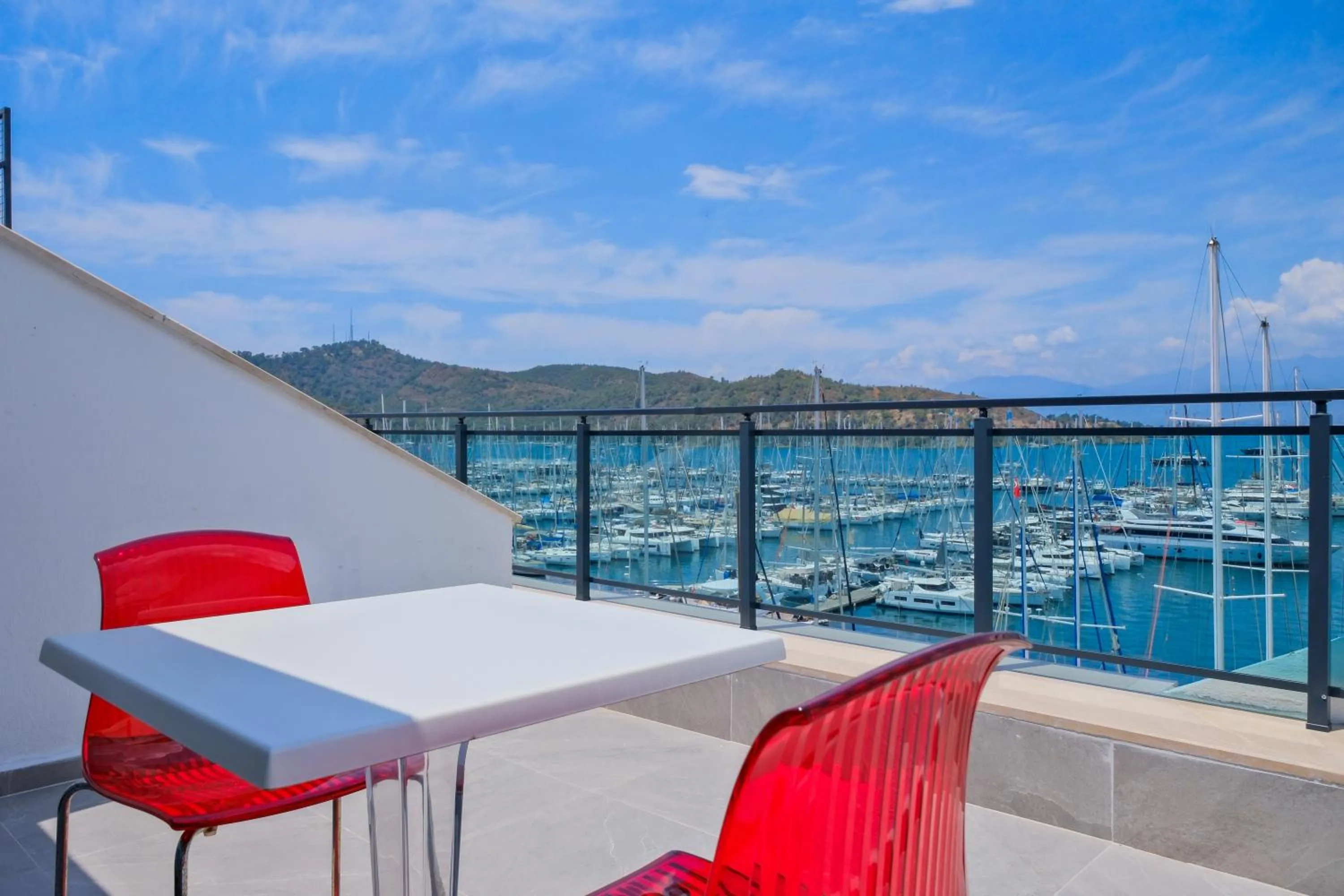 Balcony/Terrace in Körfez Residence