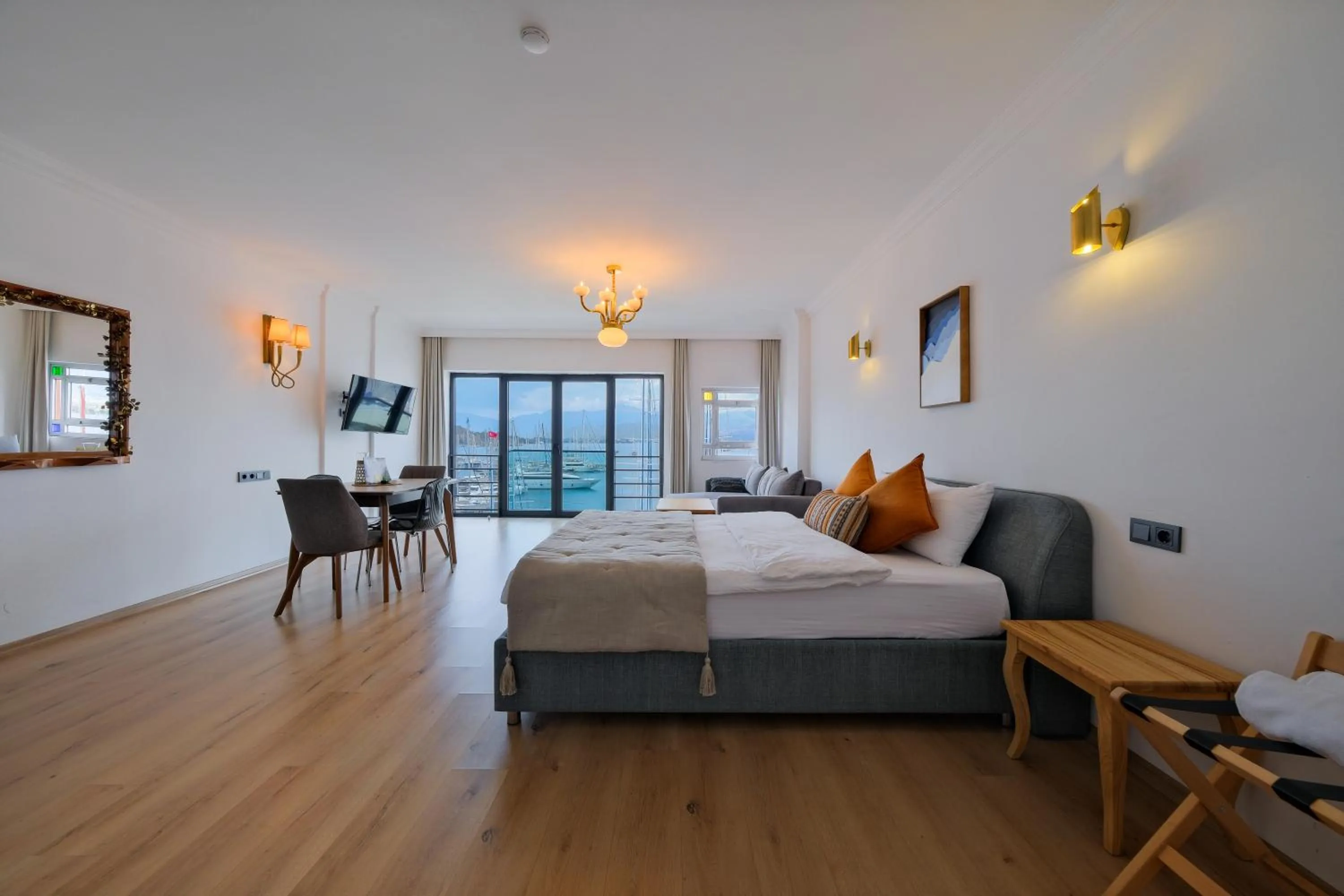 Bed in Körfez Residence