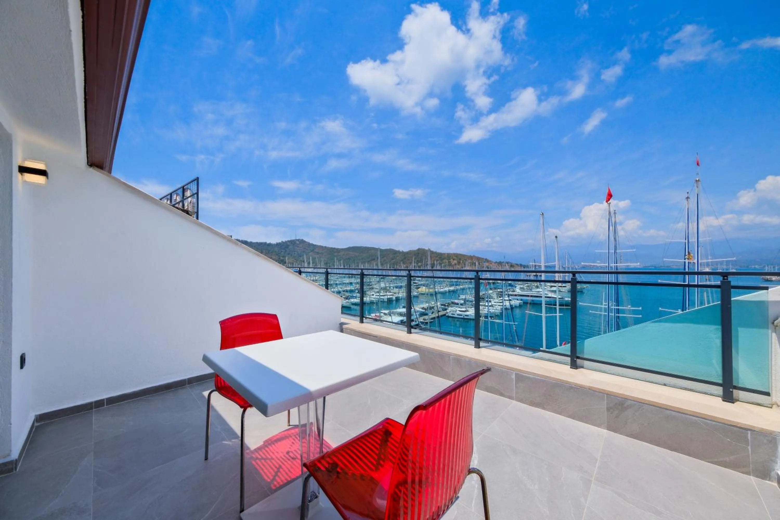 Balcony/Terrace in Körfez Residence