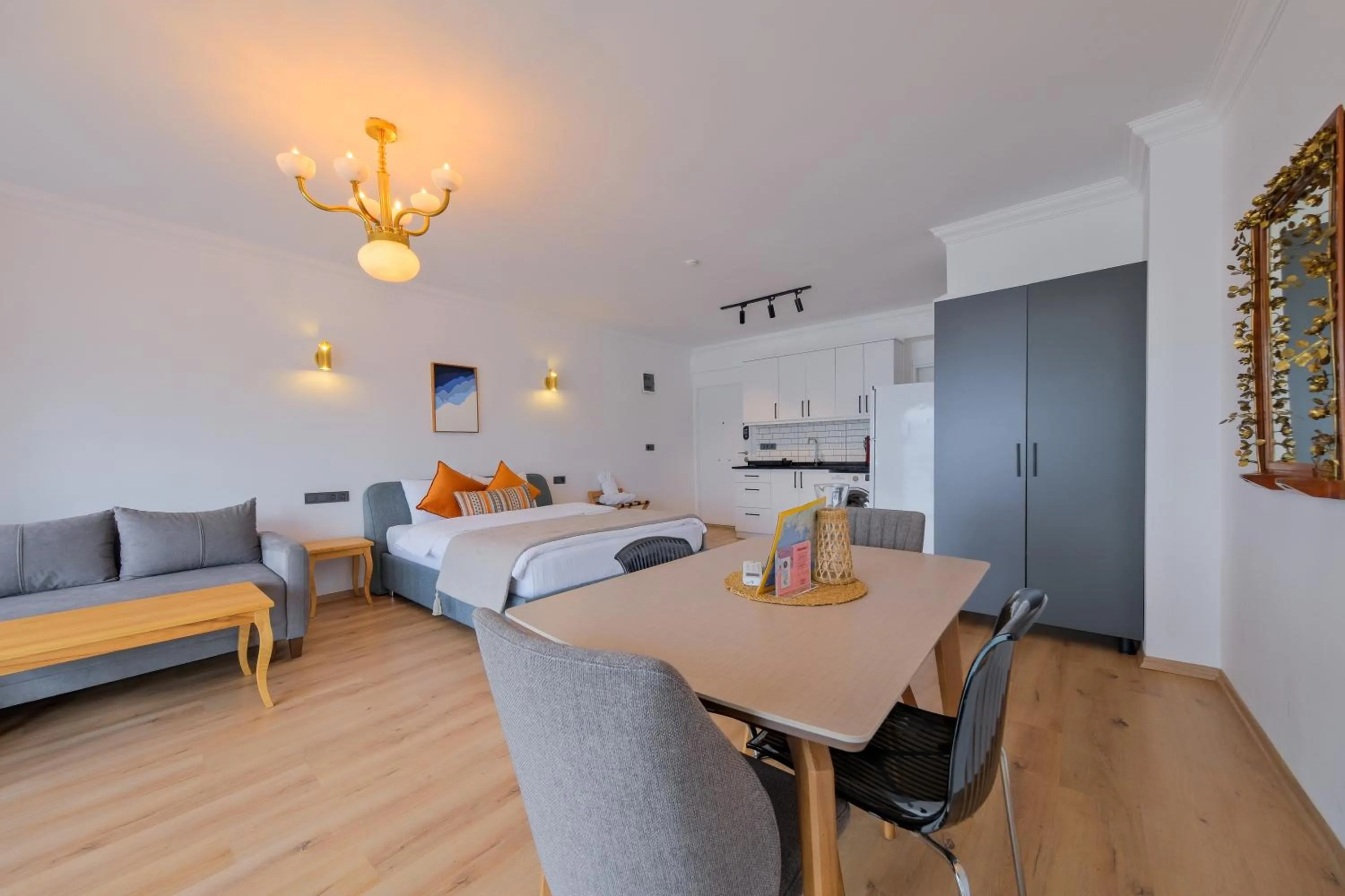 Photo of the whole room, Bed in Körfez Residence