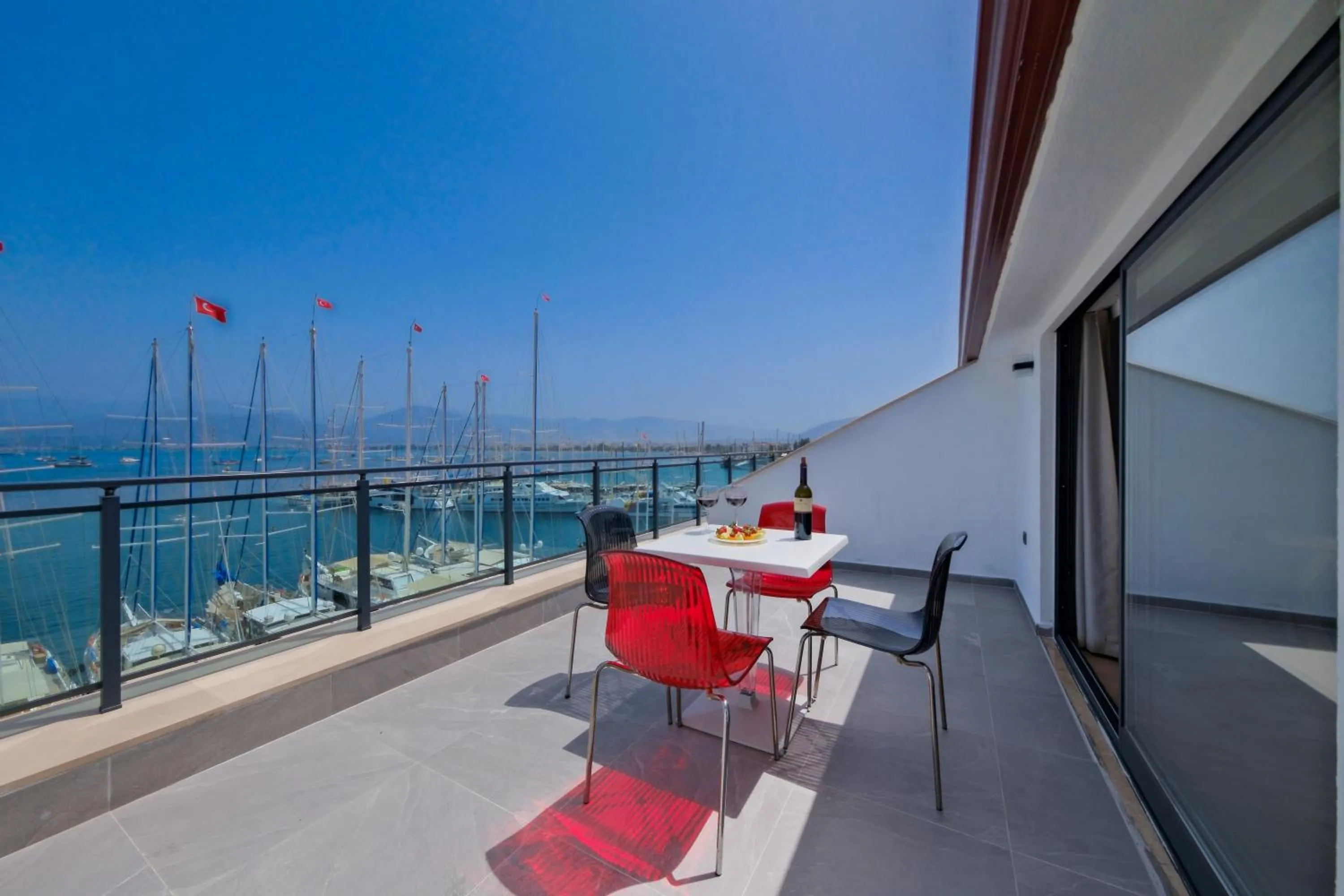 Balcony/Terrace in Körfez Residence