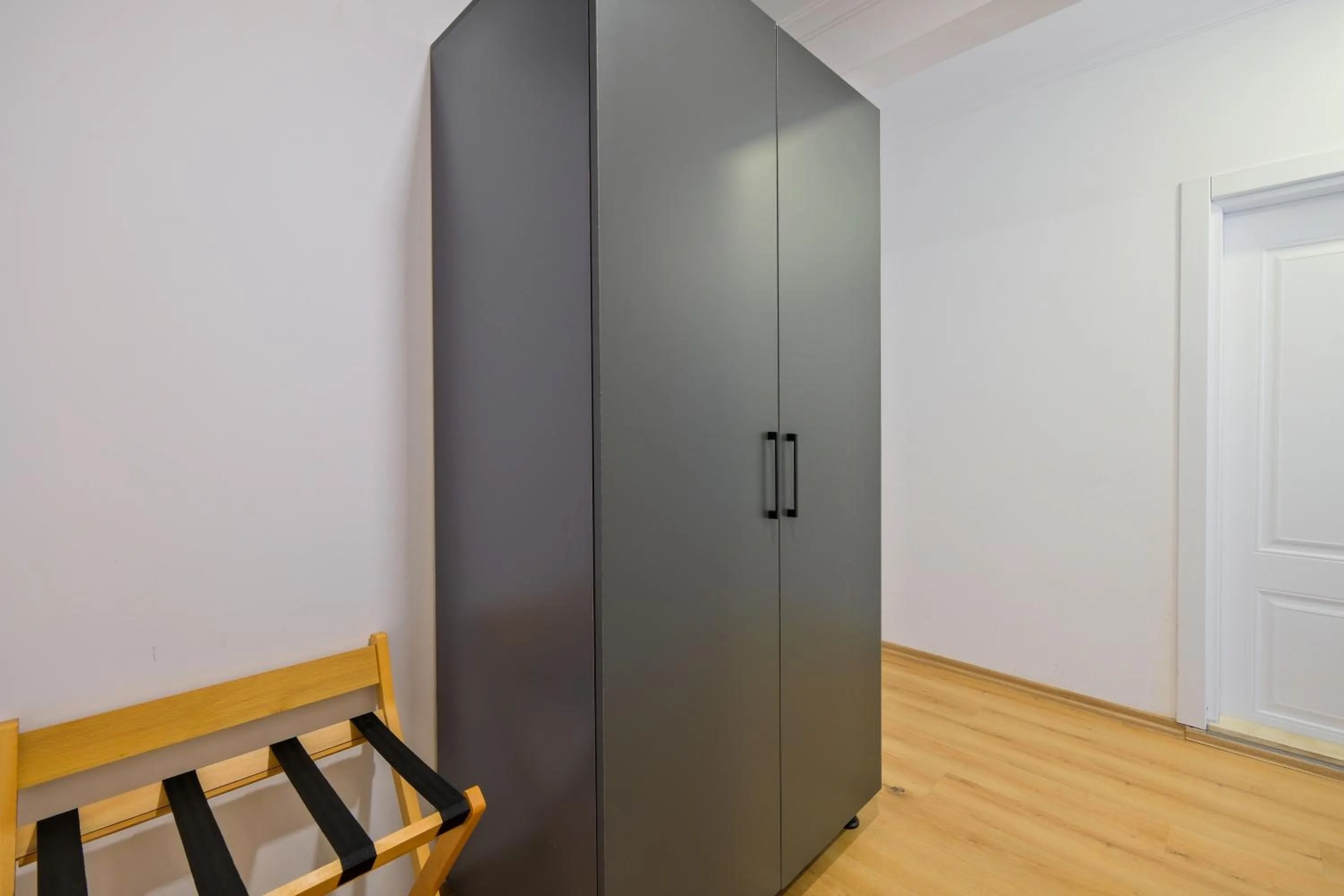 wardrobe in Körfez Residence