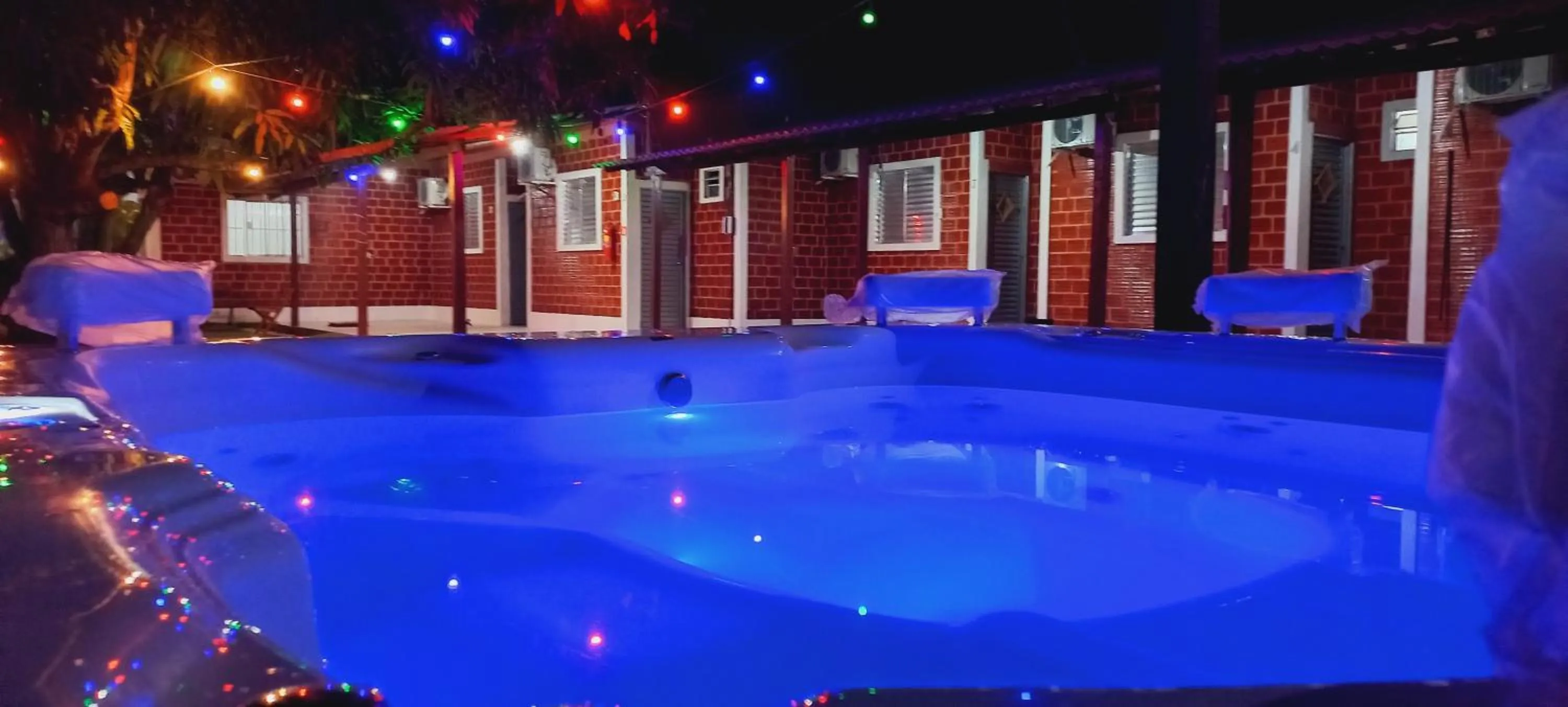 Night in Pousada Angatu alter