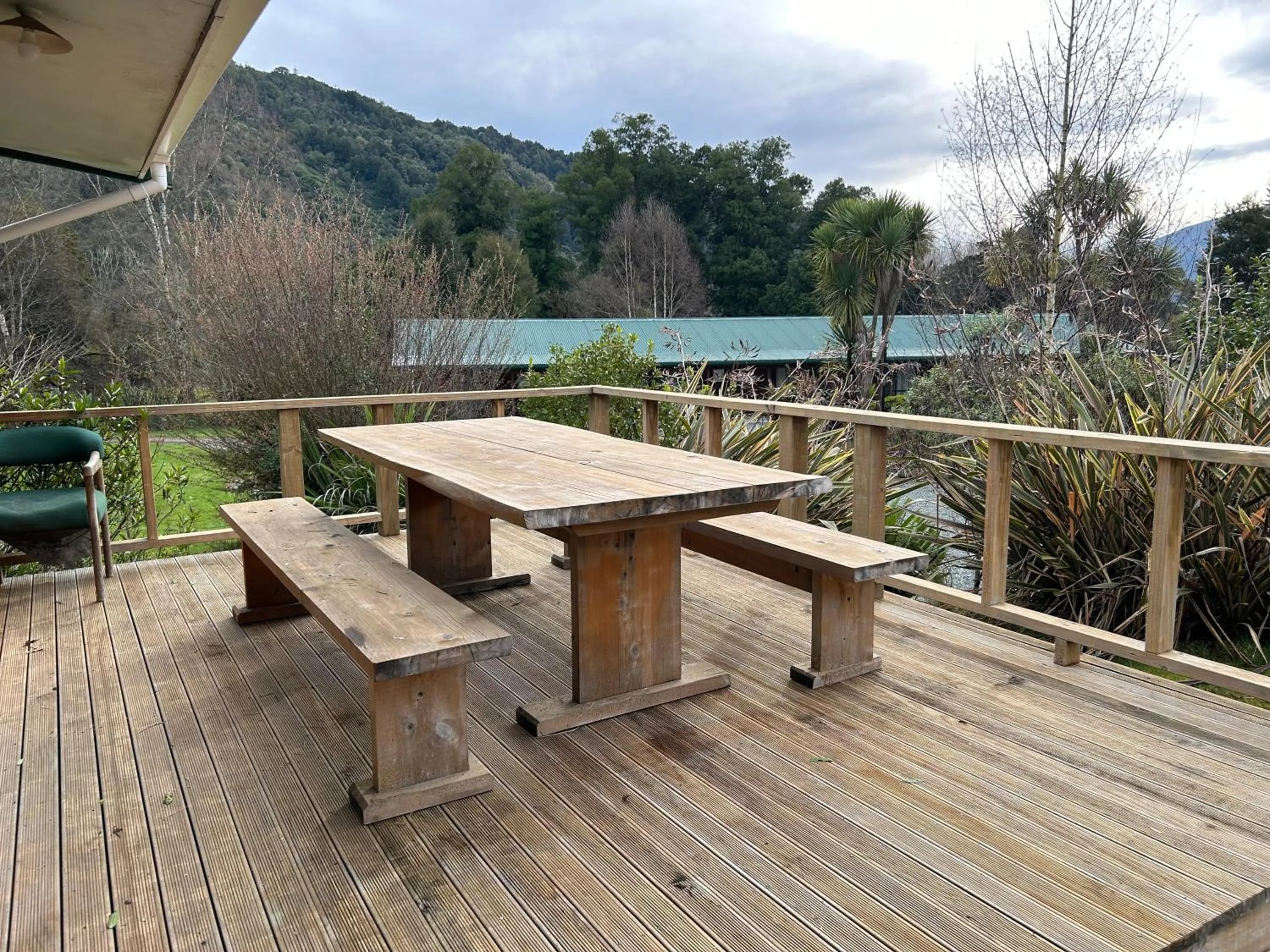 Patio in Kiwi Park Motels