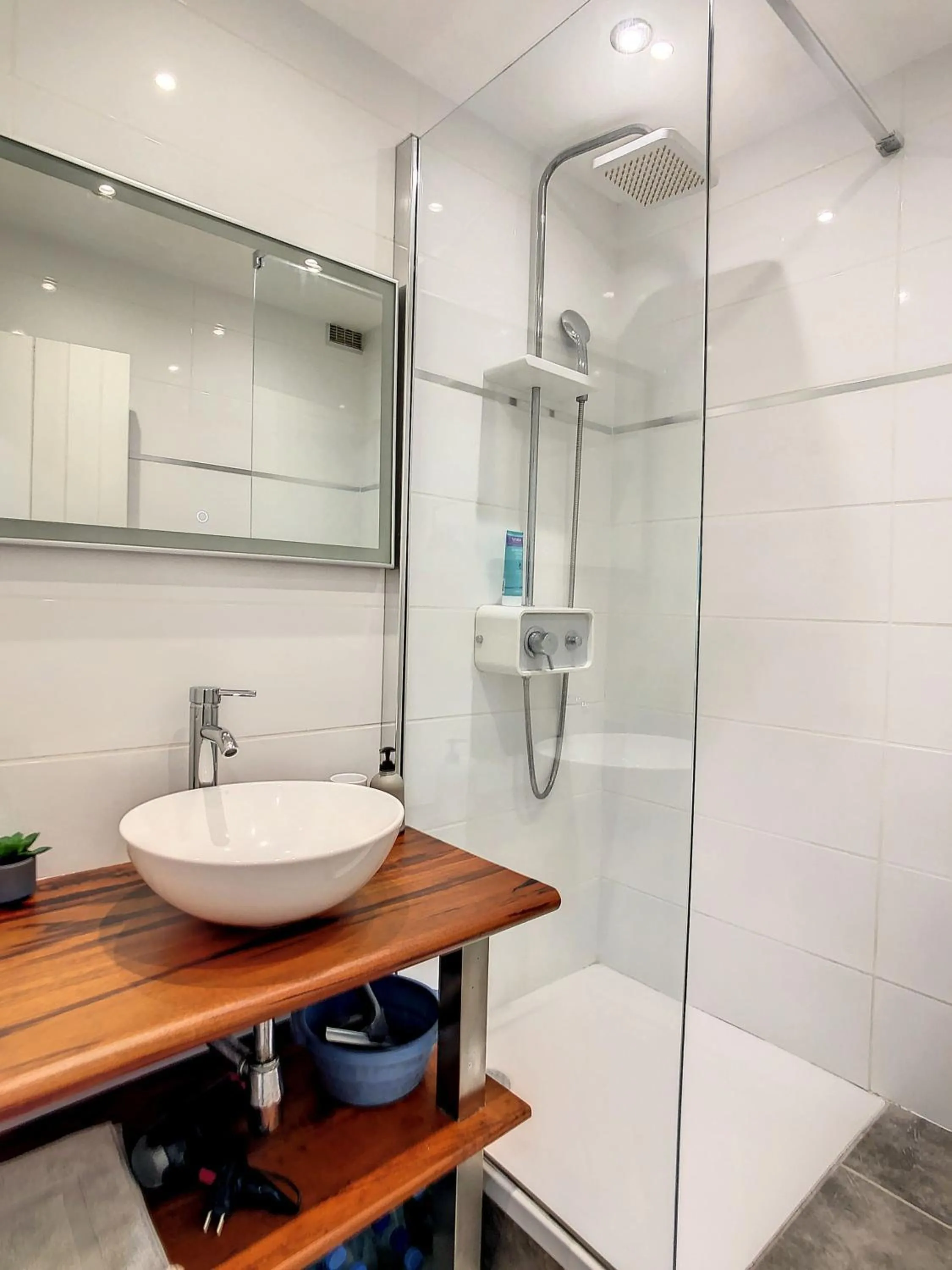 Bathroom in Studio Azur, résidence privée et piscines, citerne