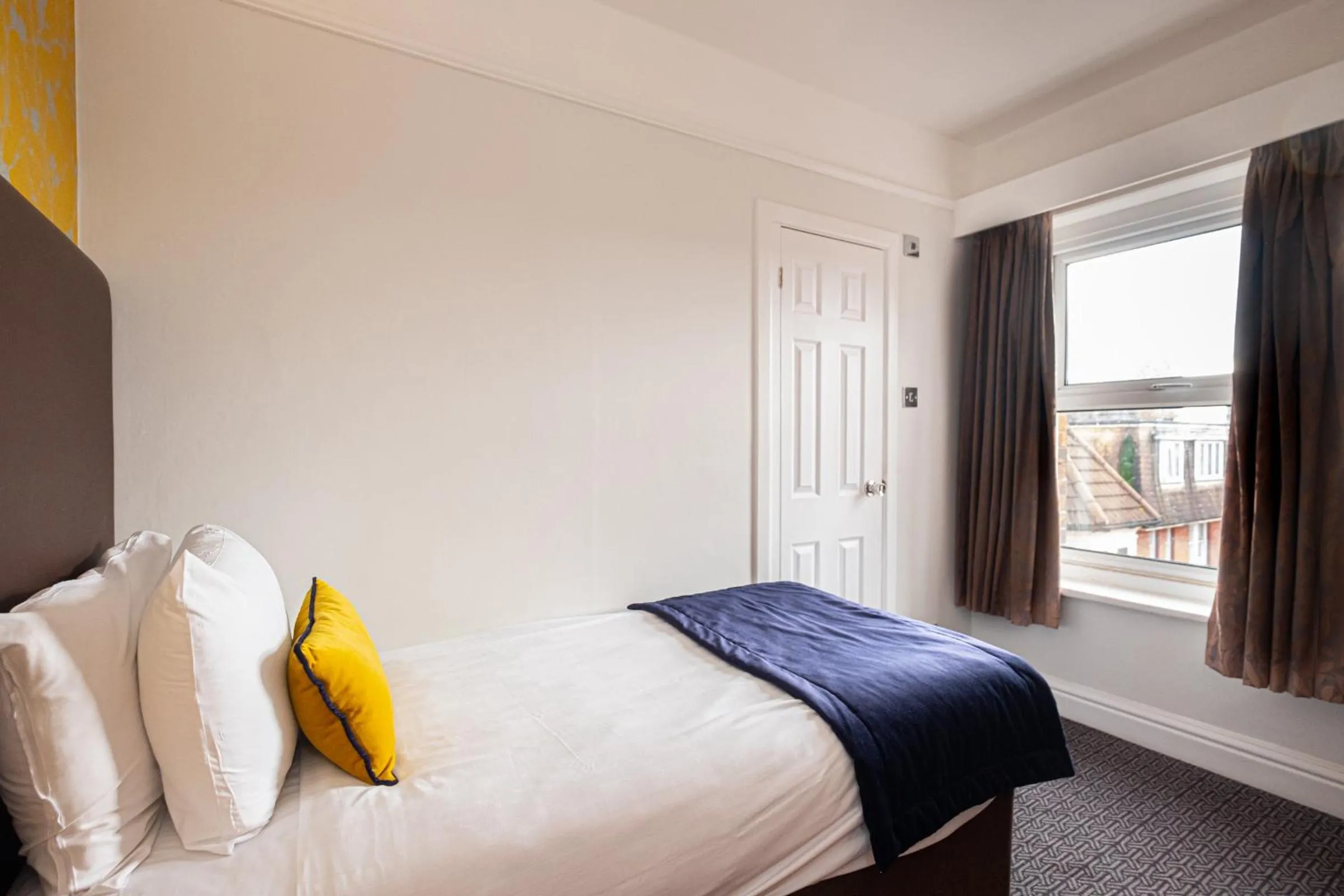 Bedroom, Bed in Durley Dean