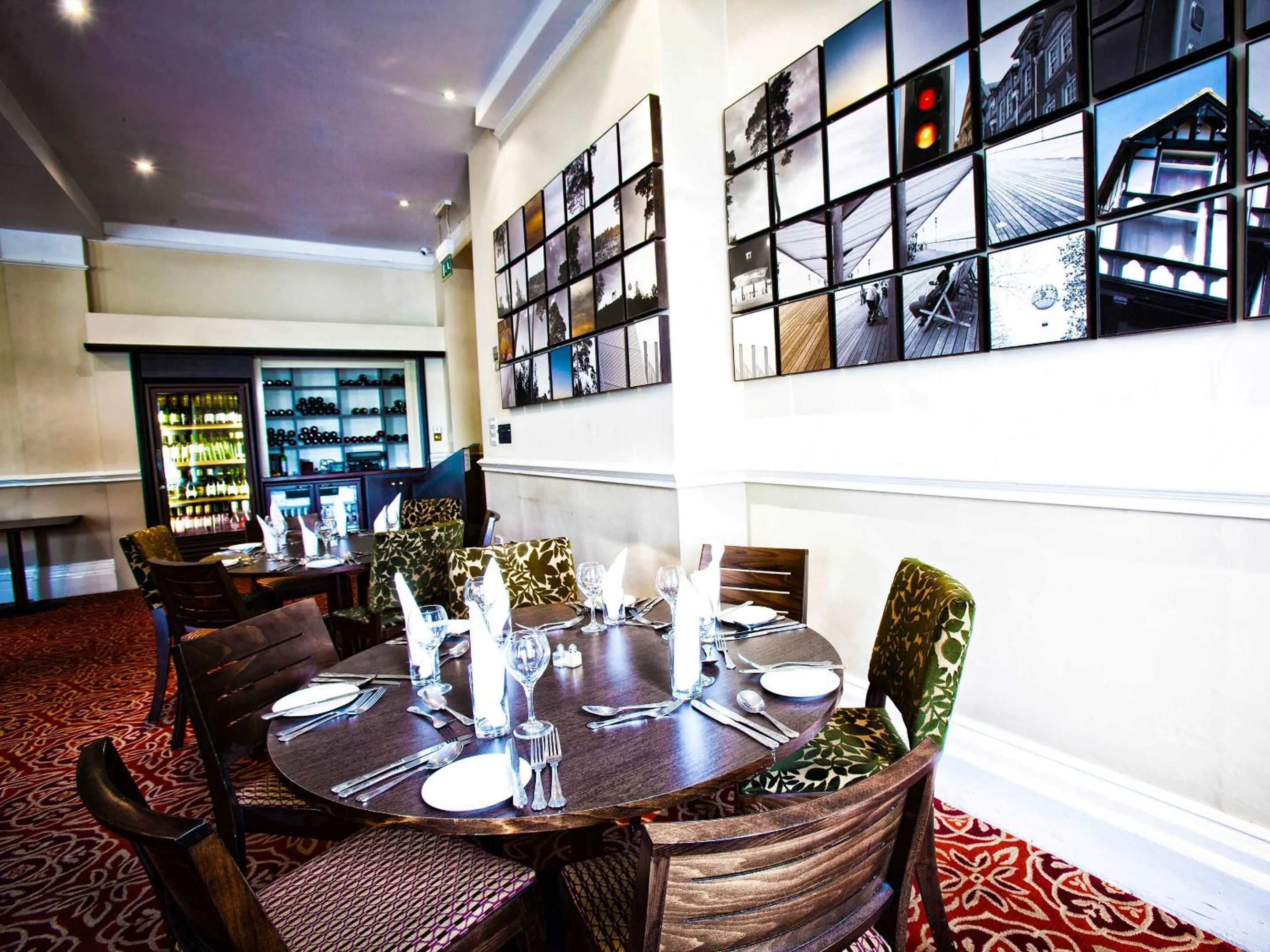 Restaurant/places to eat in Durley Dean