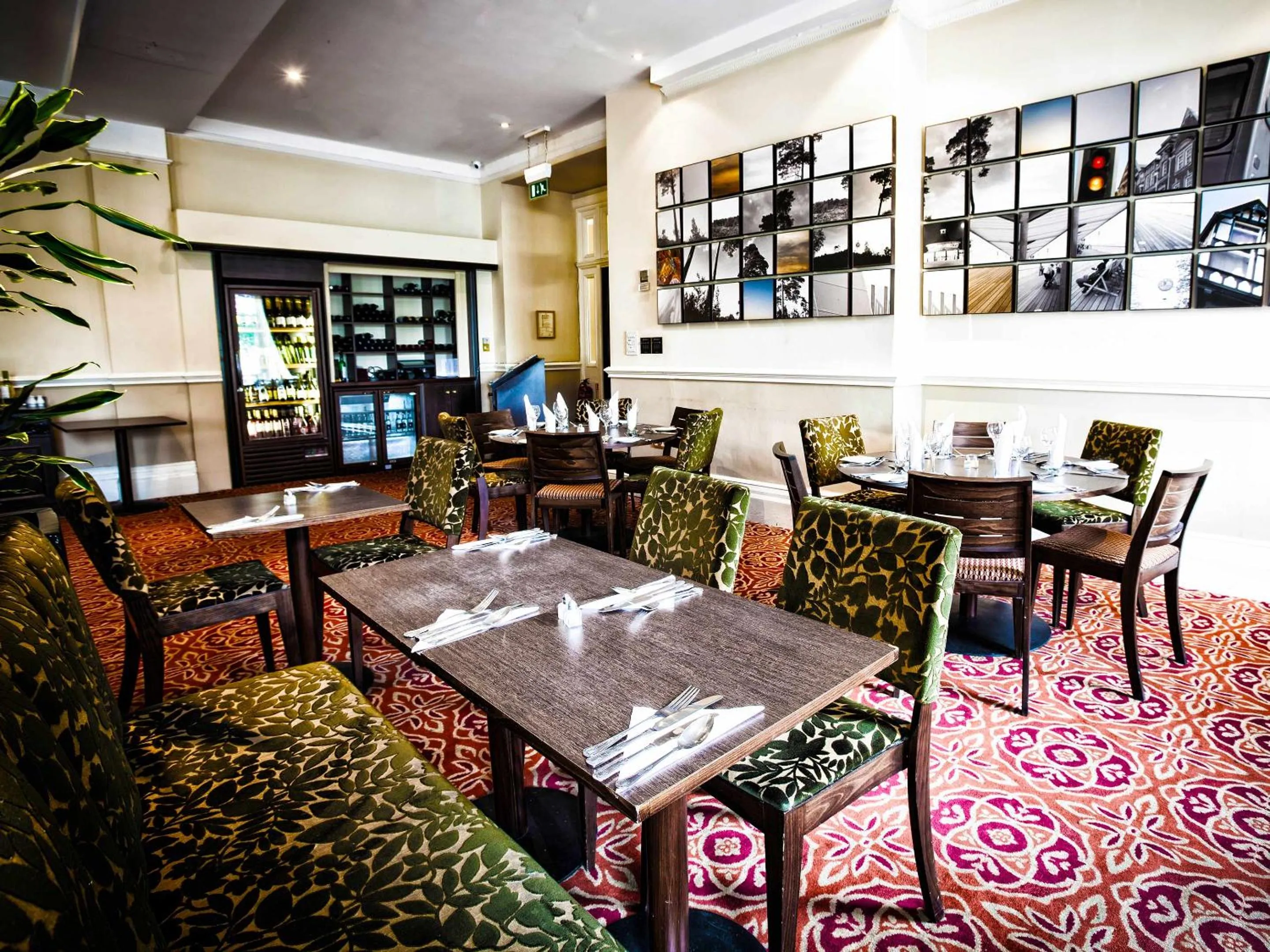 Restaurant/places to eat in Durley Dean