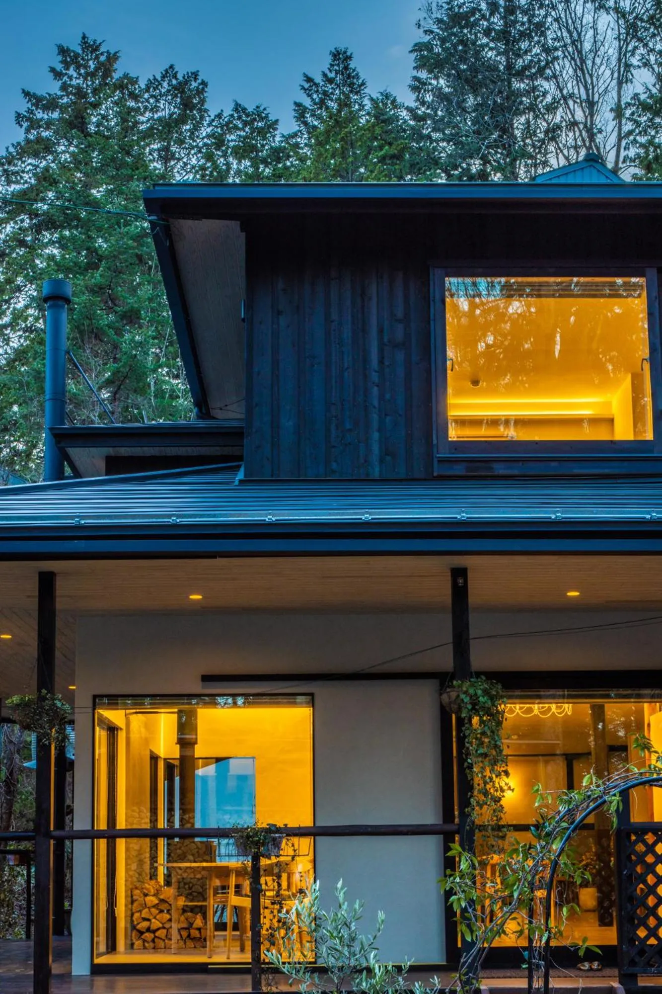 Property building in Auberge Hidanomori