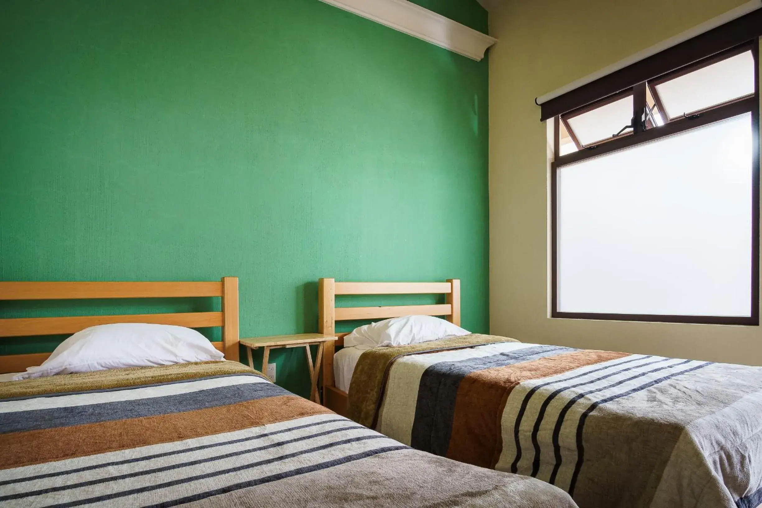 Twin Room with Shared Bathroom in Tierra Alta Hostal Twin Room with Shared Bathroom in Tierra Alta Hostal