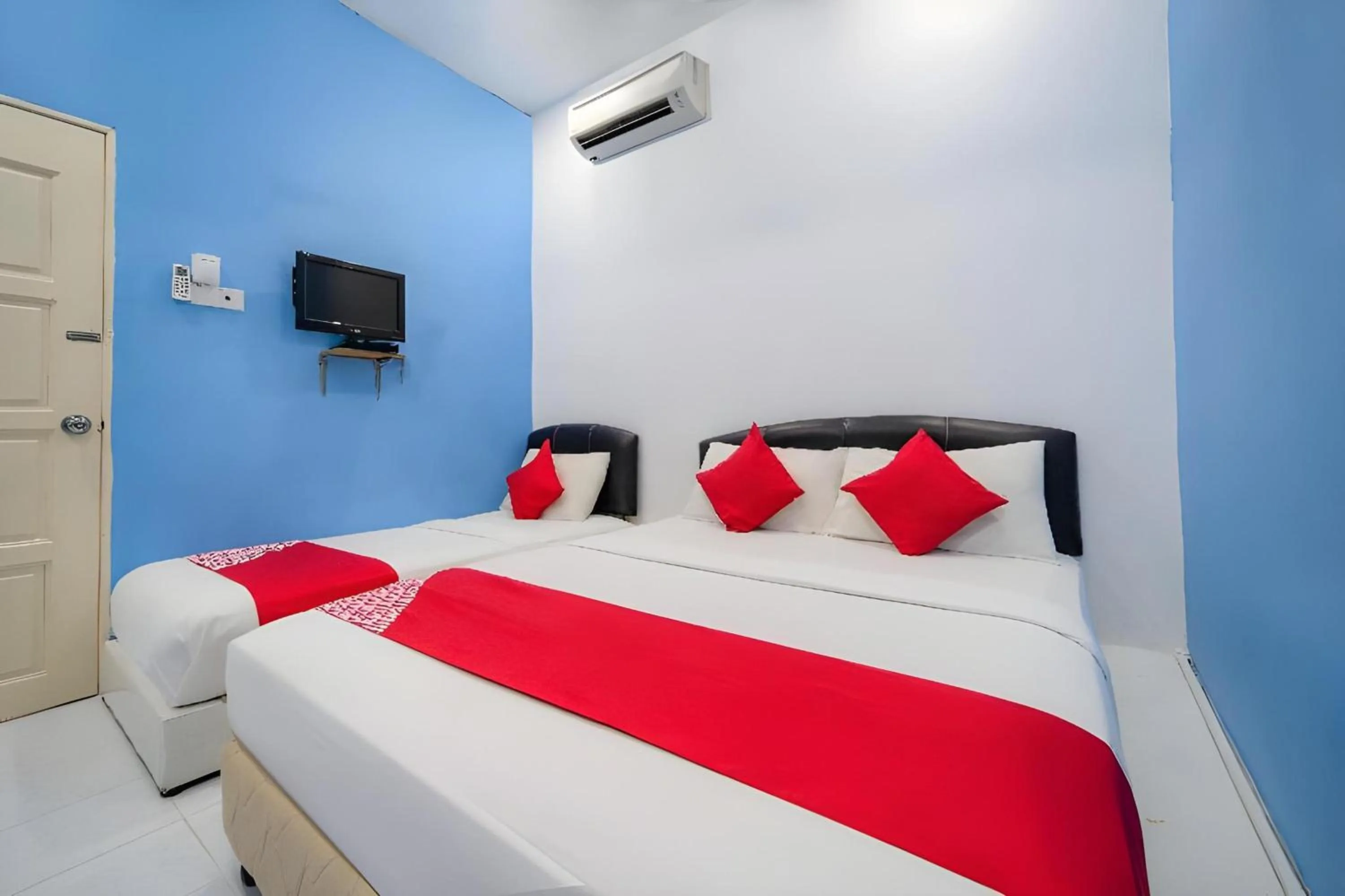 Photo of the whole room, Bed in Hotel O My Budget Home