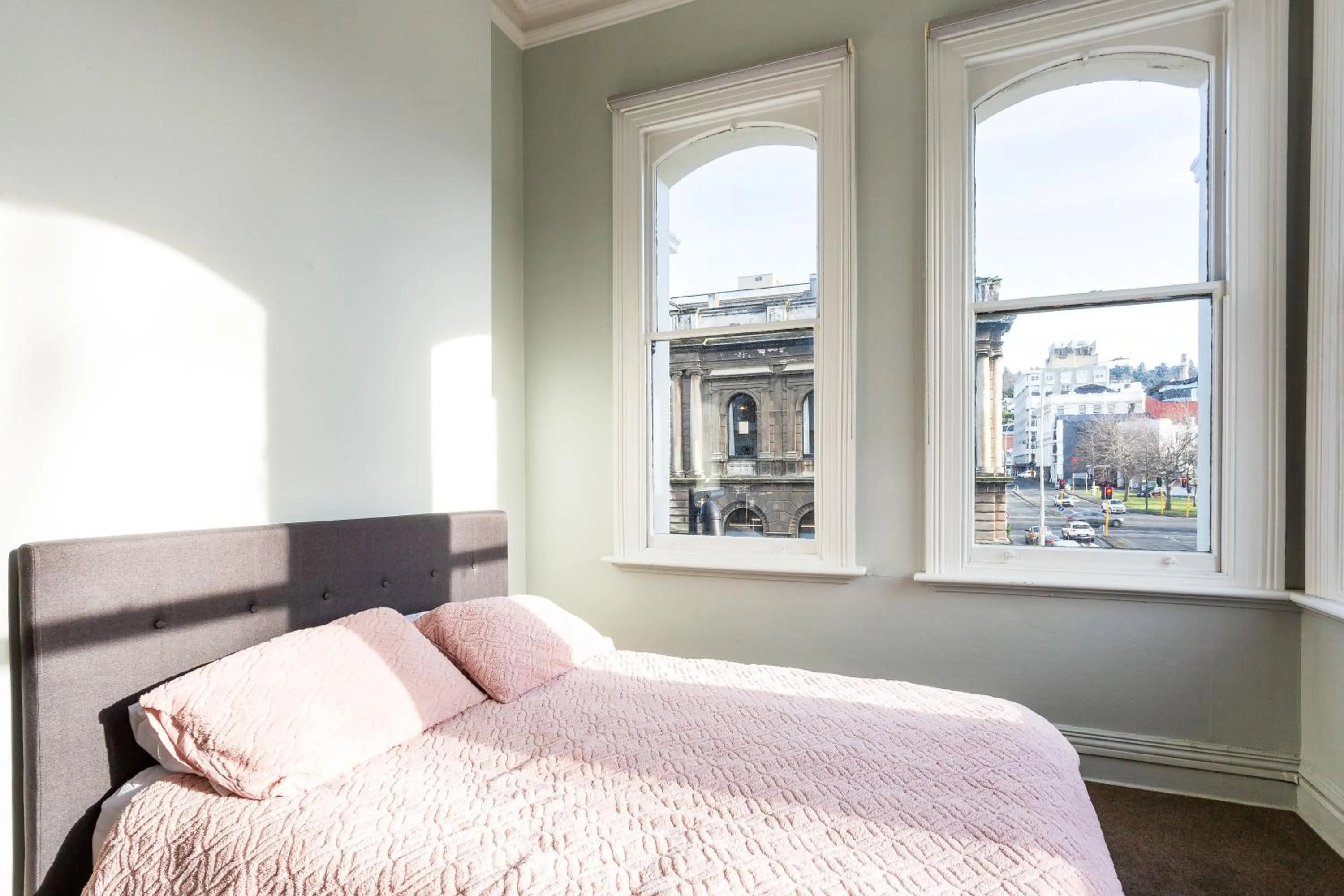 Bedroom, Bed in nap nap - first floor