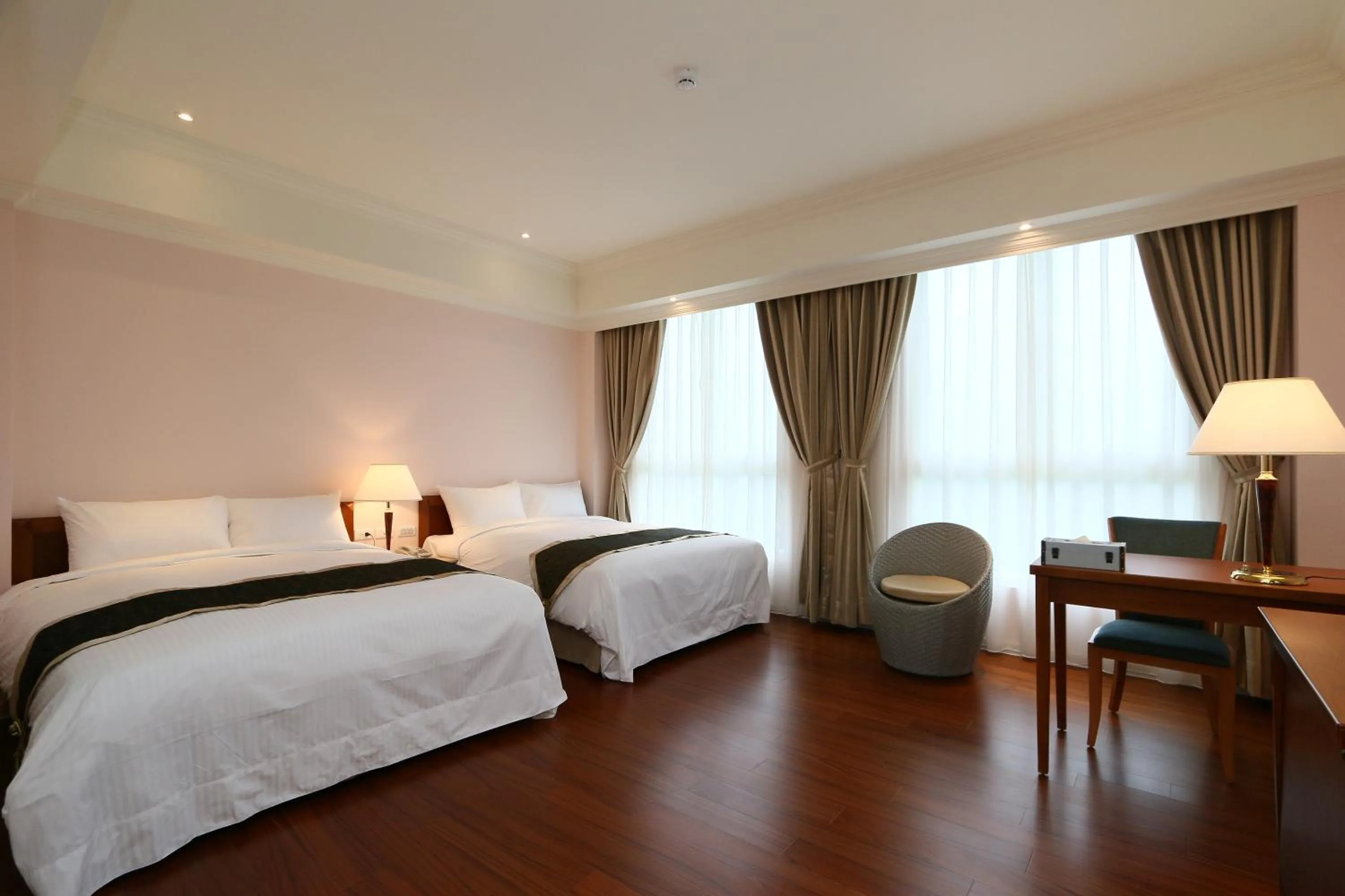 Photo of the whole room, Bed in Aleex Villa