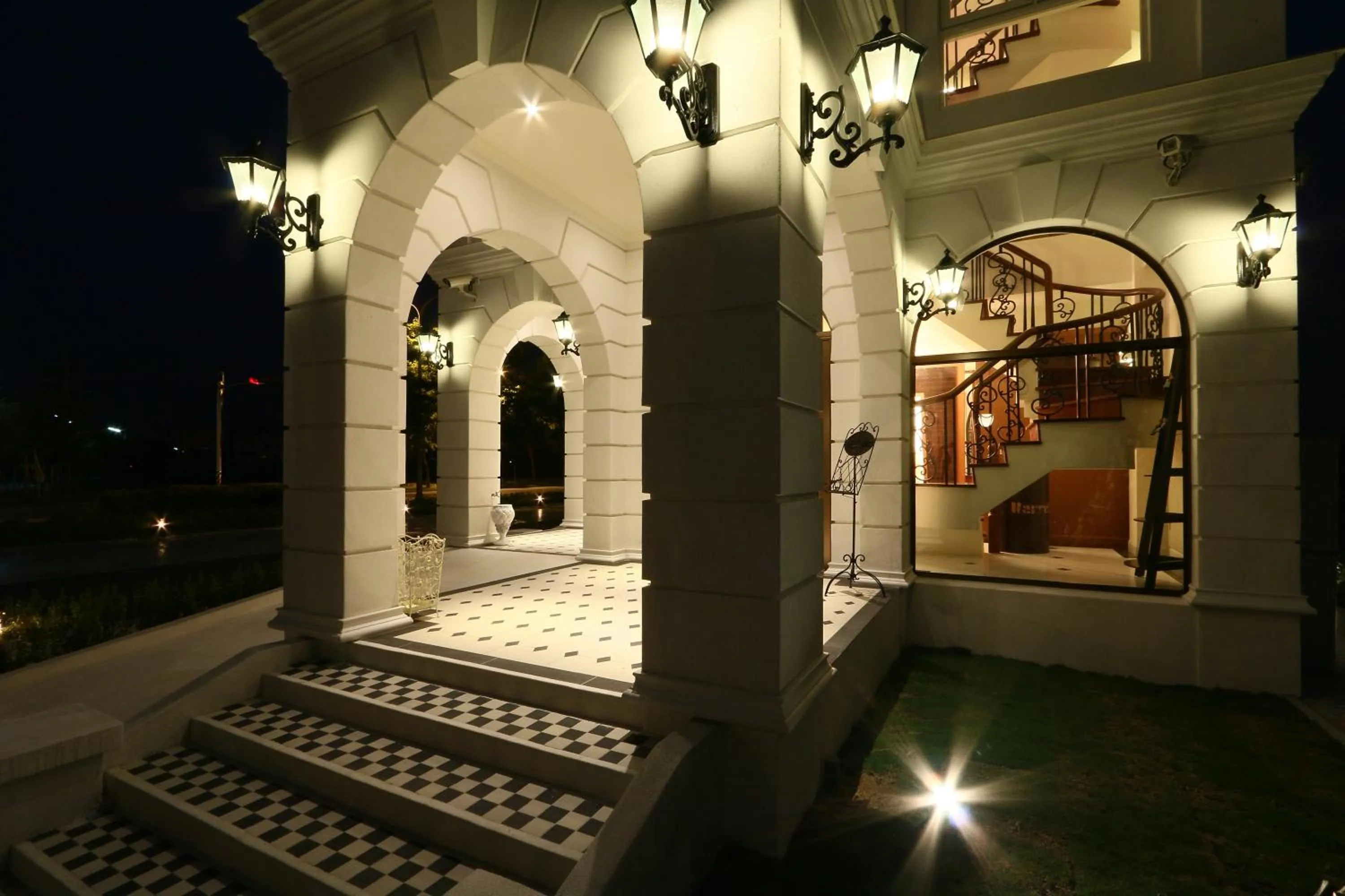 Facade/entrance in Aleex Villa