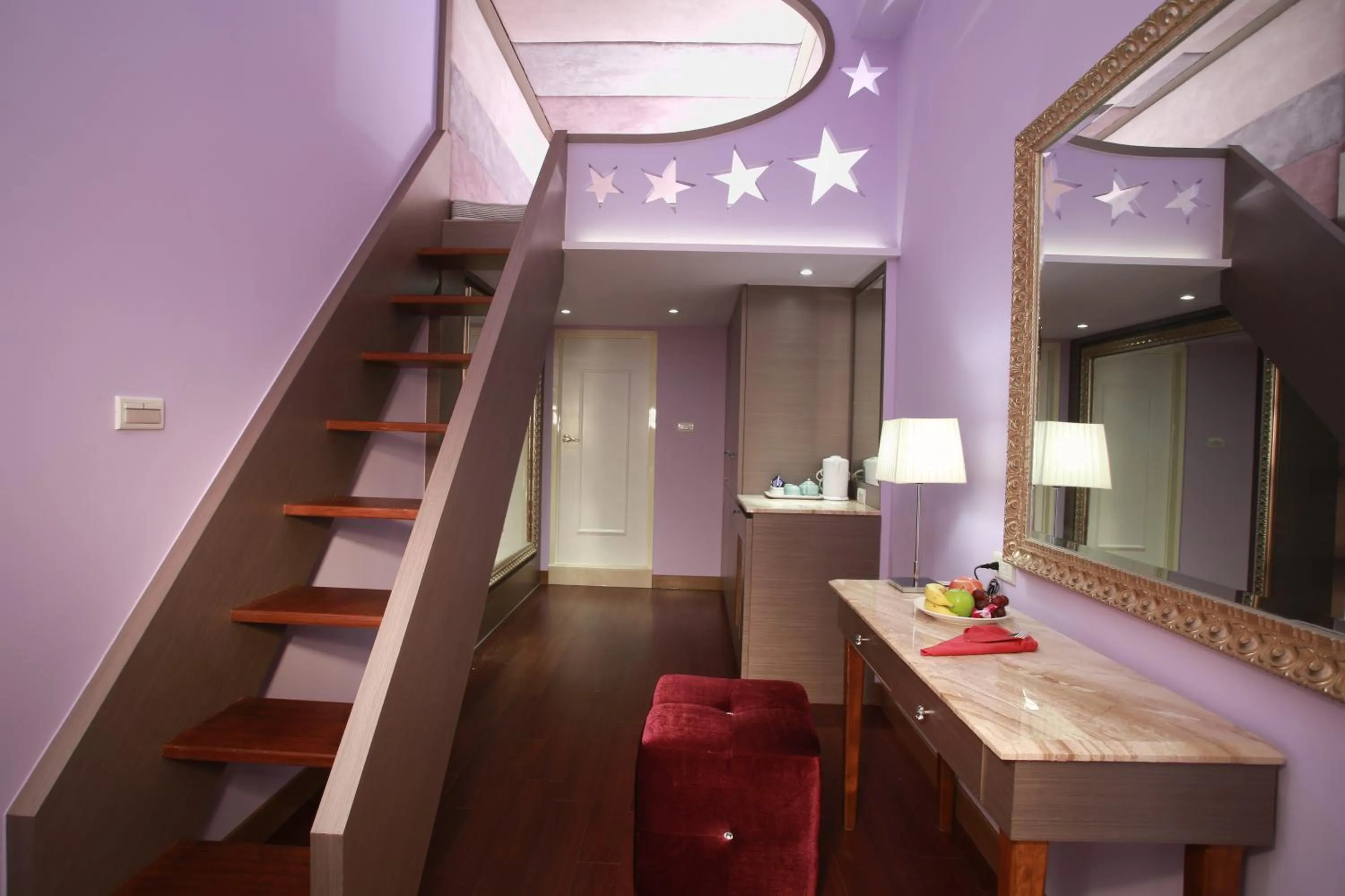 Photo of the whole room in Aleex Villa