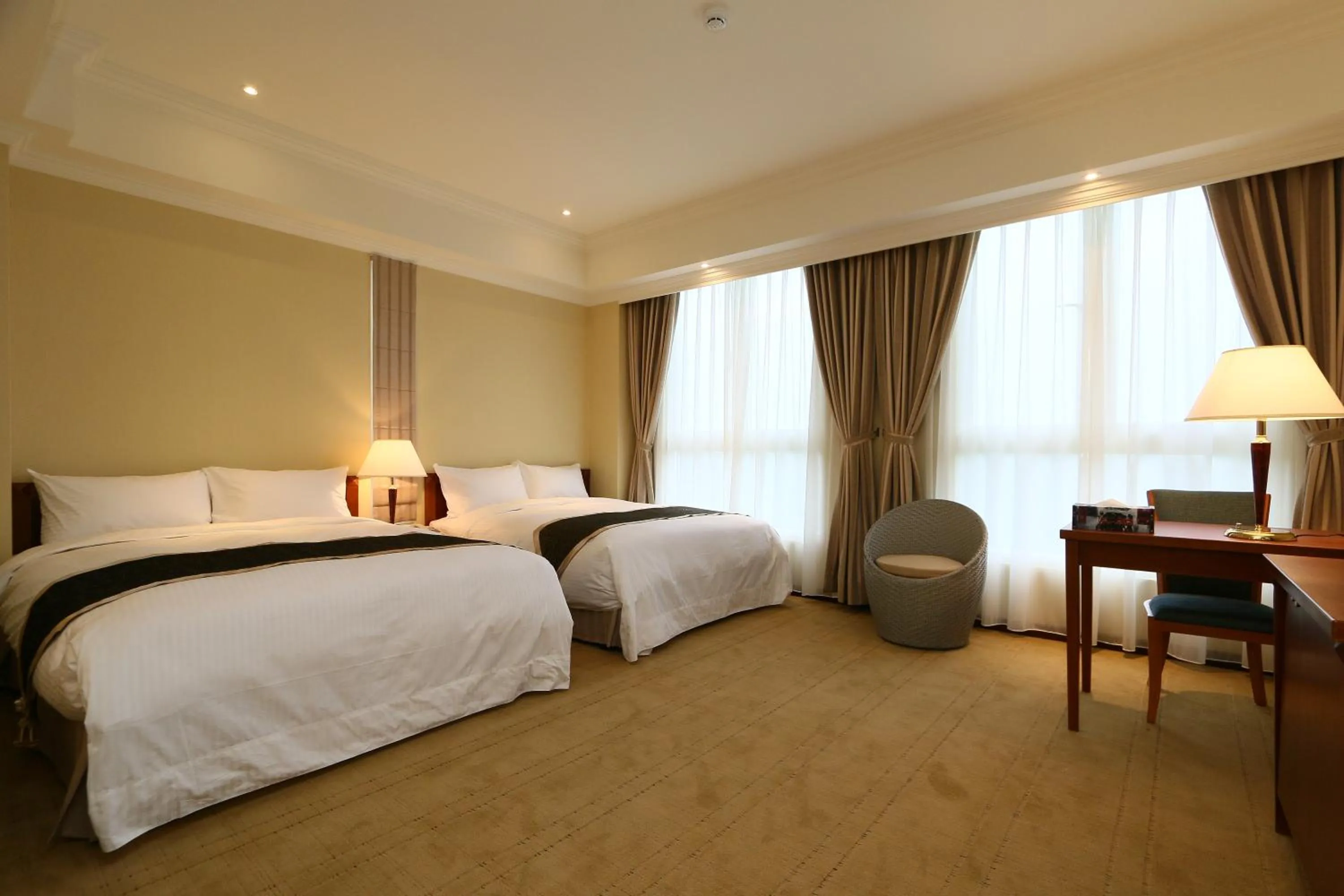 Photo of the whole room, Bed in Aleex Villa