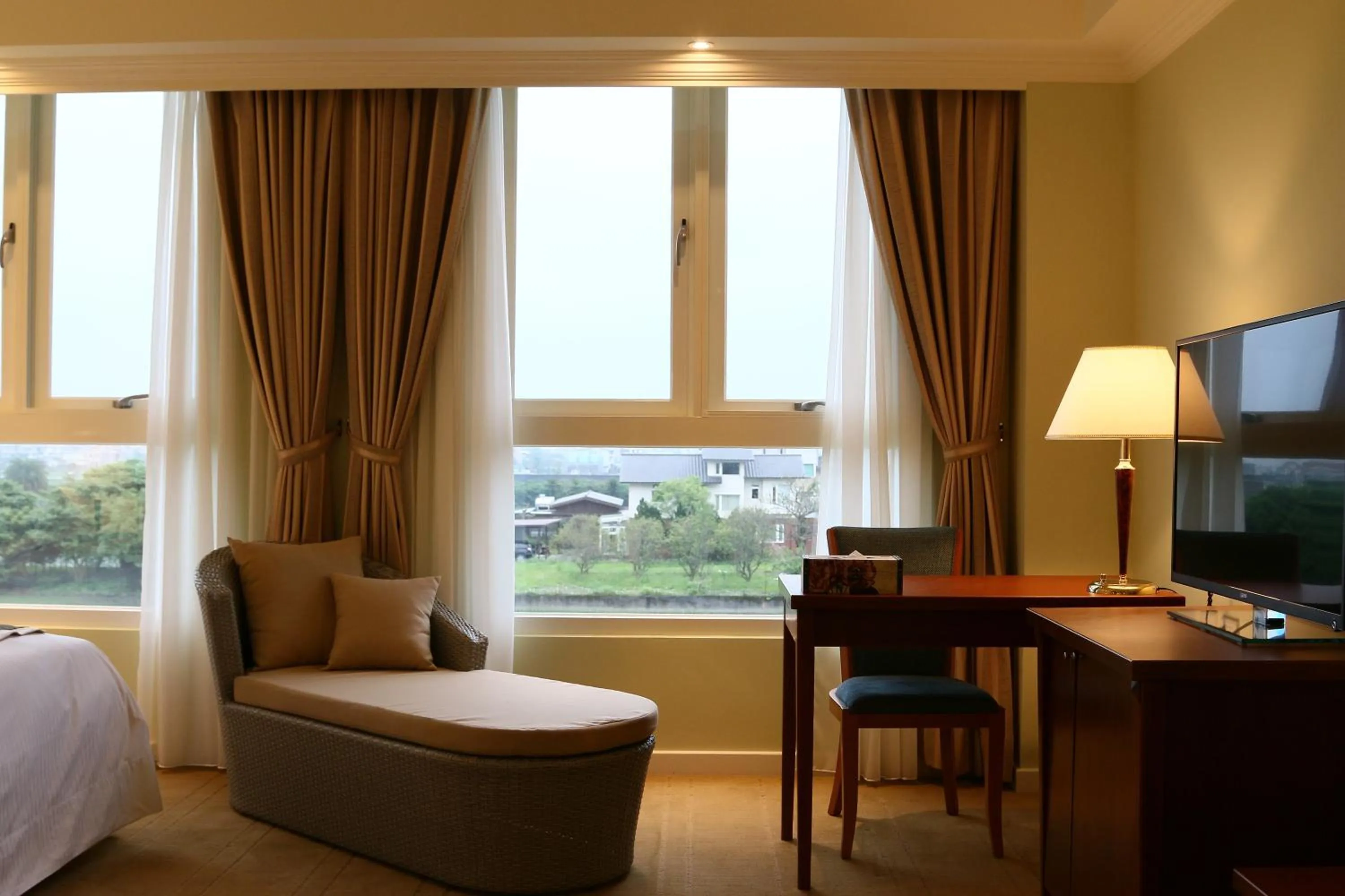 Photo of the whole room, Bed in Aleex Villa