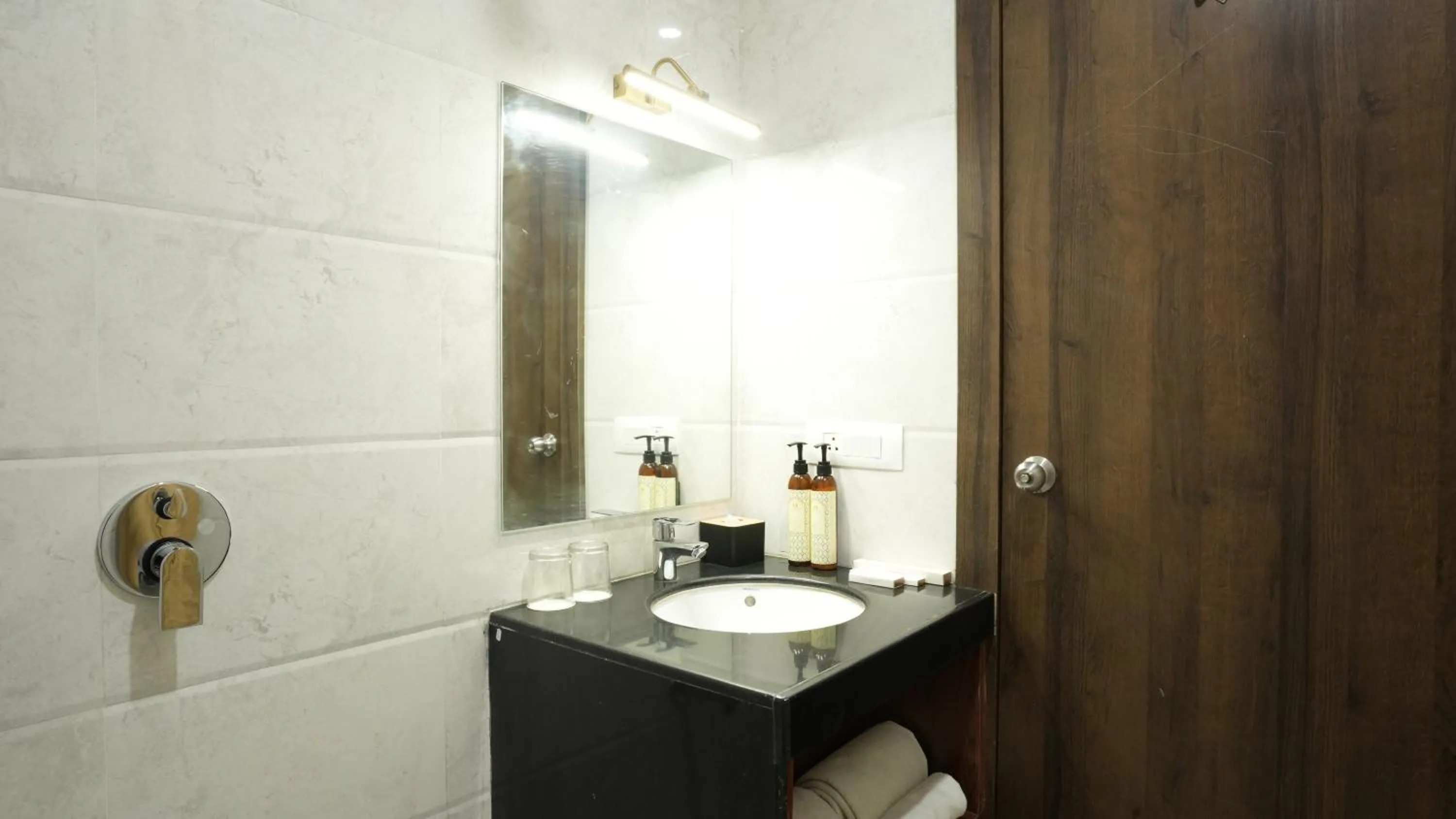 Bathroom in Stamps by Eight Continents, Jodhpur