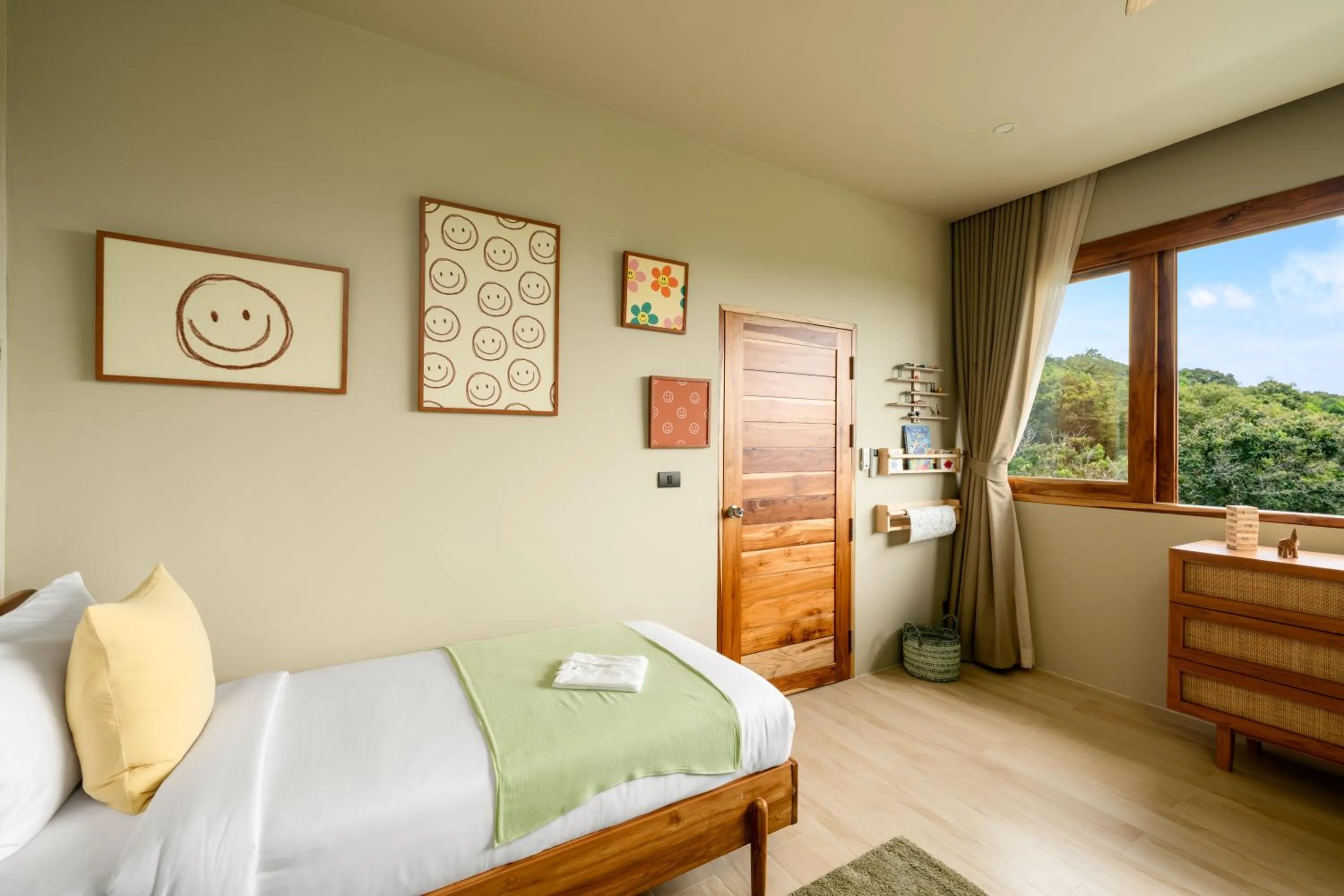 Bed in Wild Cottages Elephant Sanctuary Resort