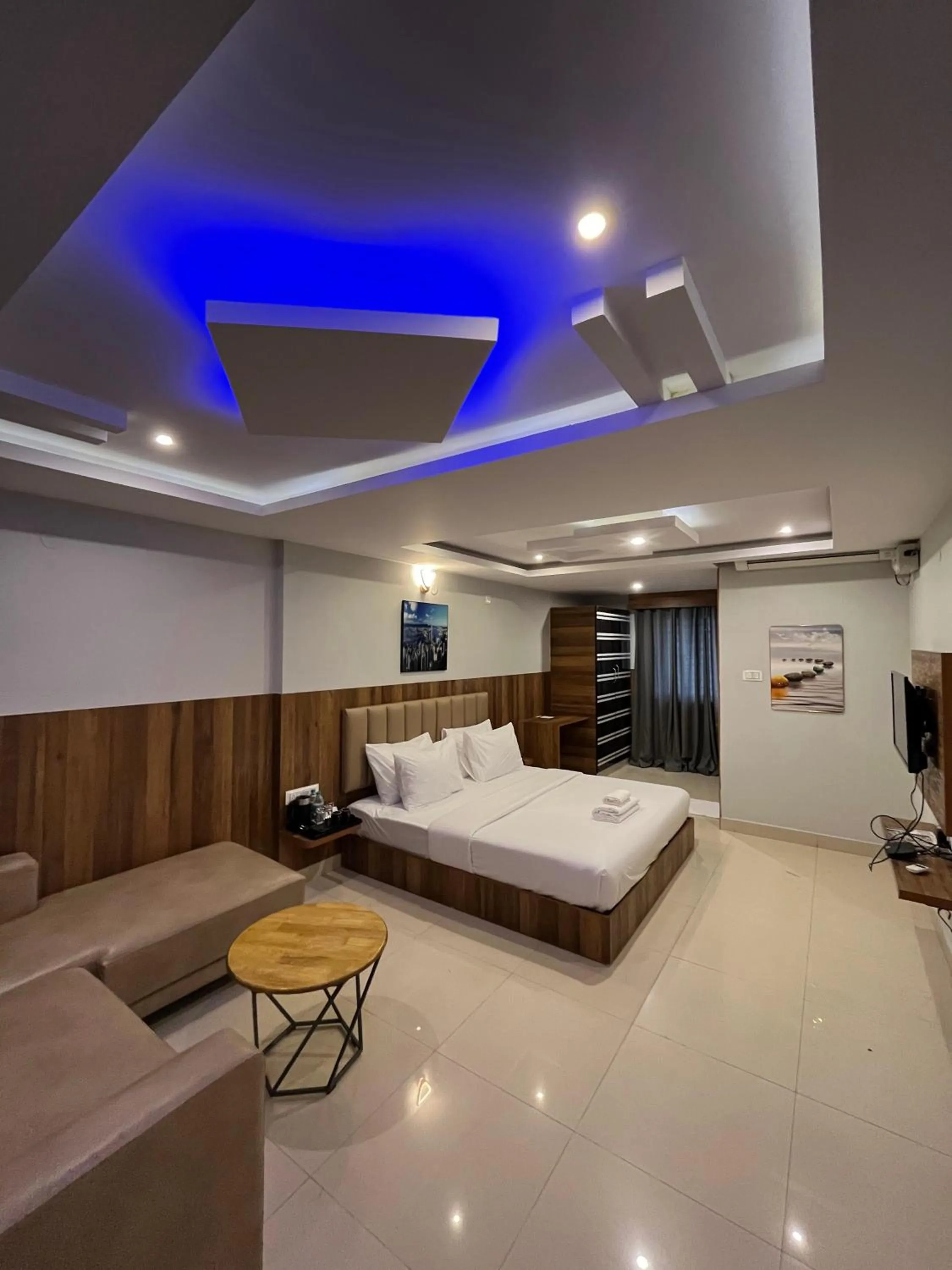 Bed in Hotel Avenue Suites Near International Airport Bangalore