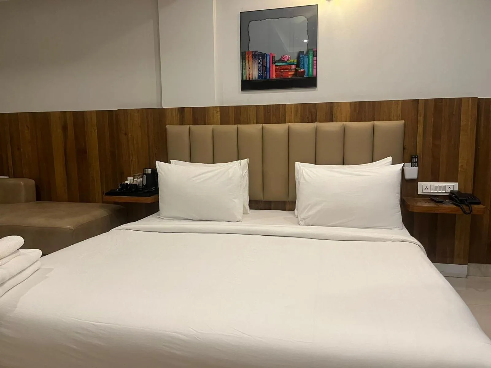 Bed in Hotel Avenue Suites Near International Airport Bangalore