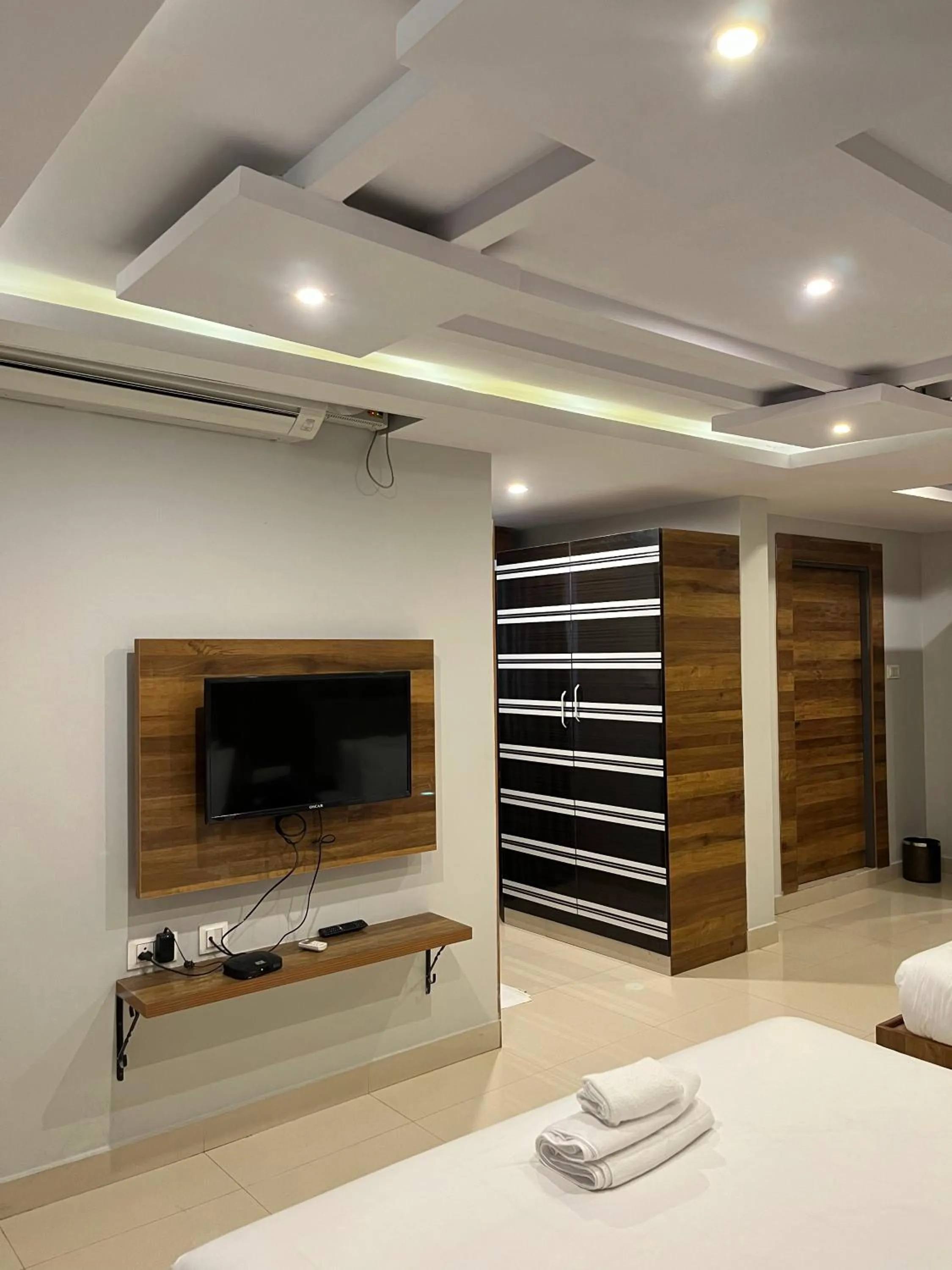 Bed in Hotel Avenue Suites Near International Airport Bangalore