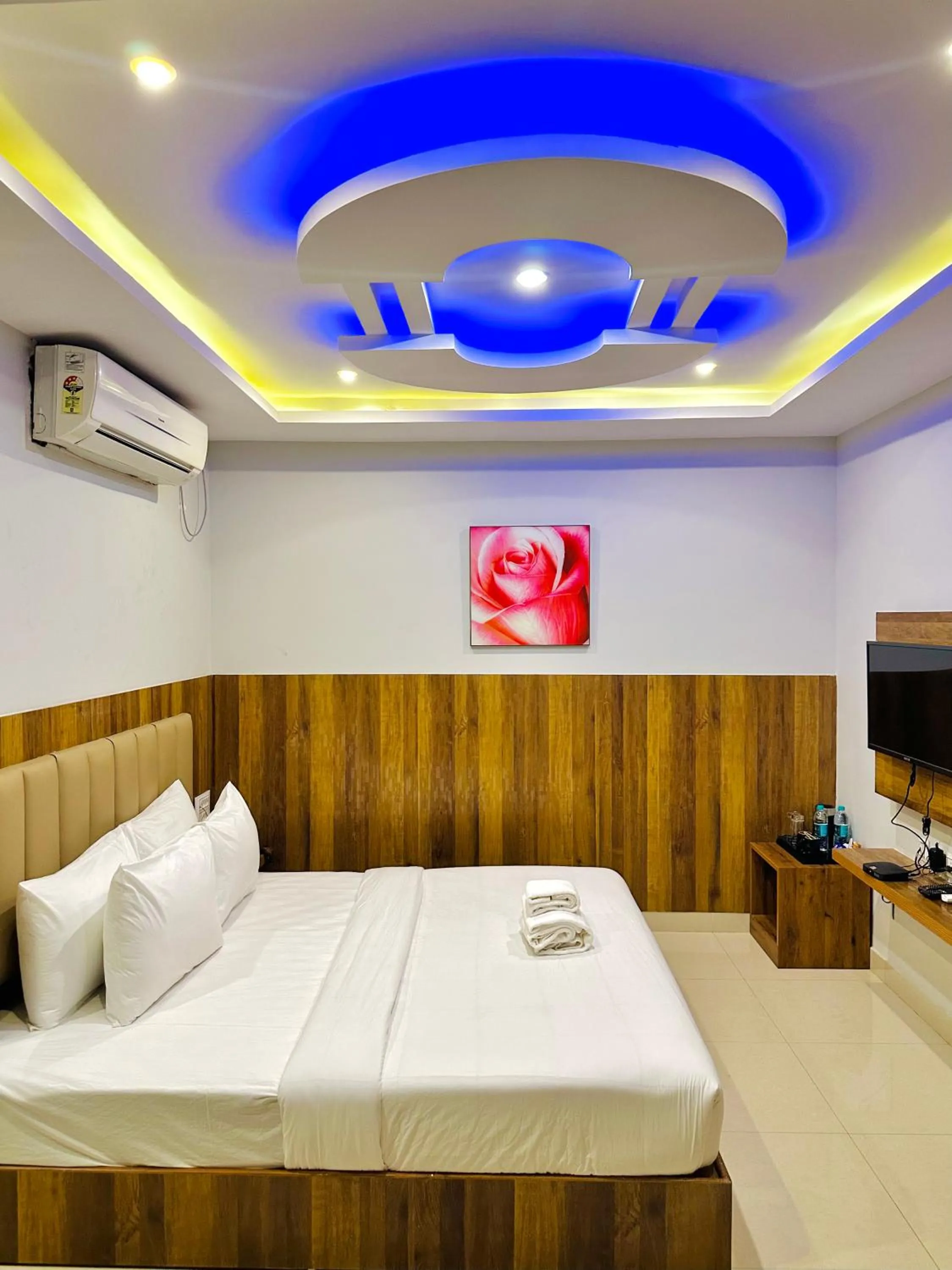 Bed in Hotel Avenue Suites Near International Airport Bangalore