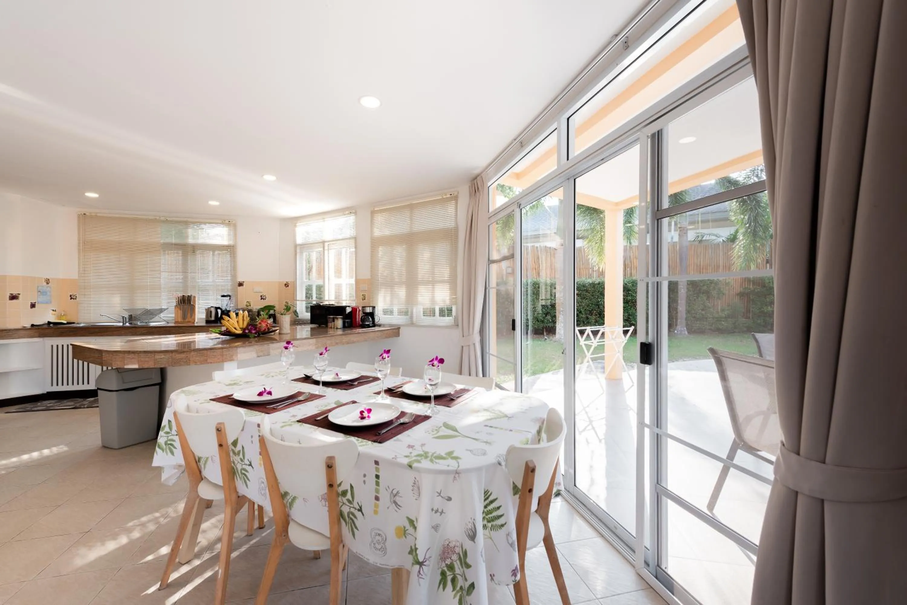 Dining area in Twin Villas Ao Nang