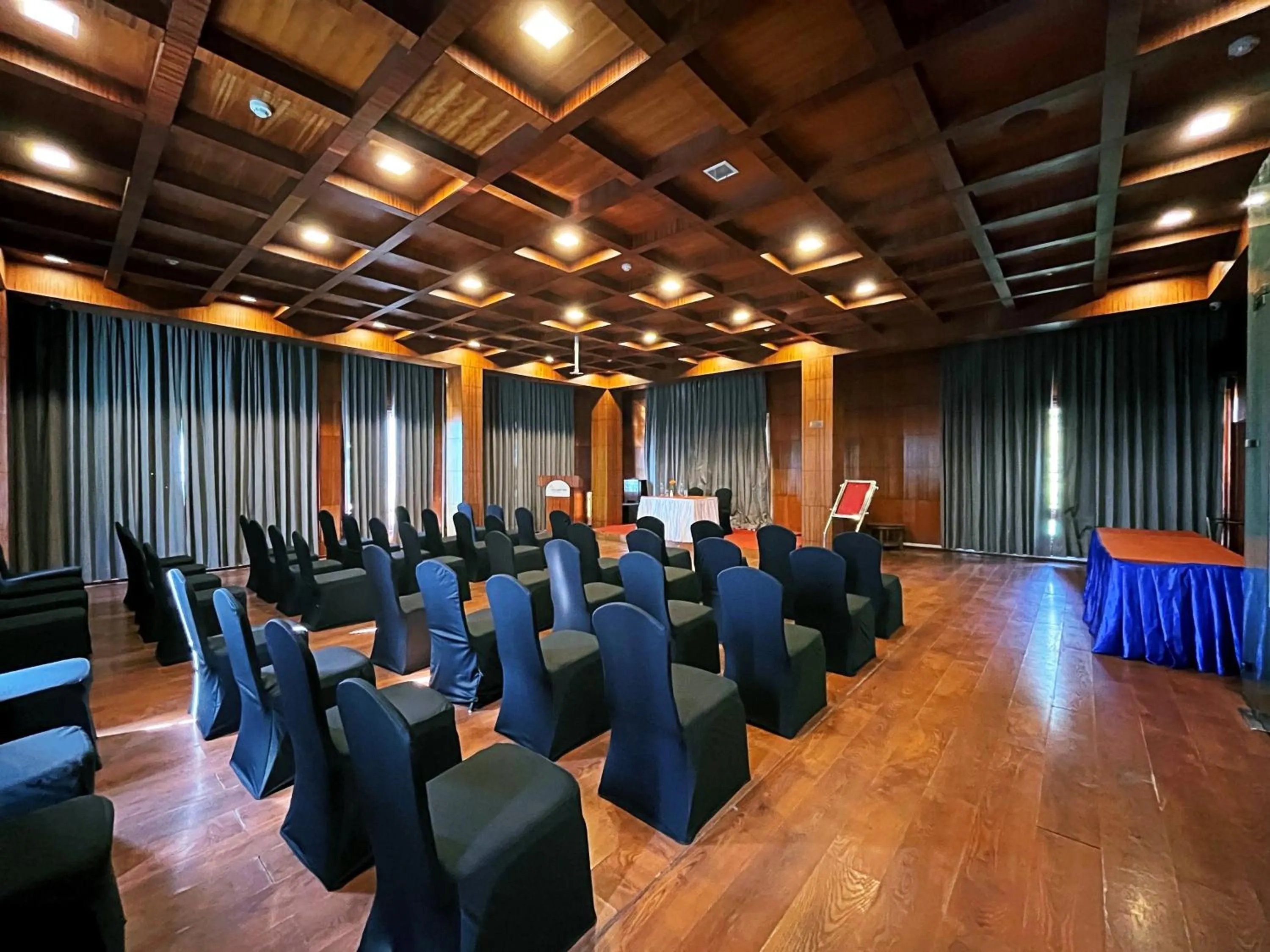 Meeting/conference room in Cilantro Unwind Delisso Abode,Gangtok