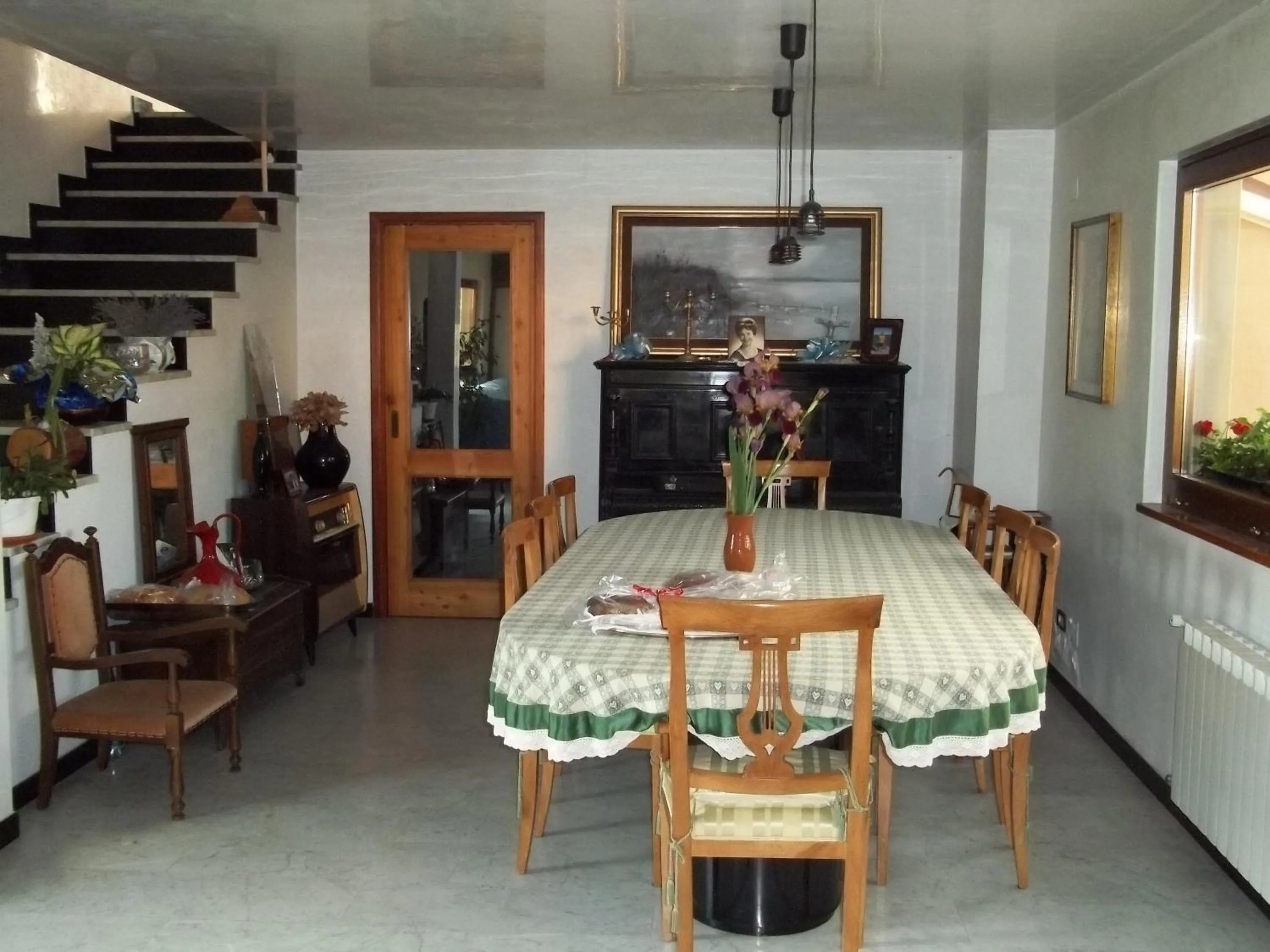 Dining area in Villa Ambrosia