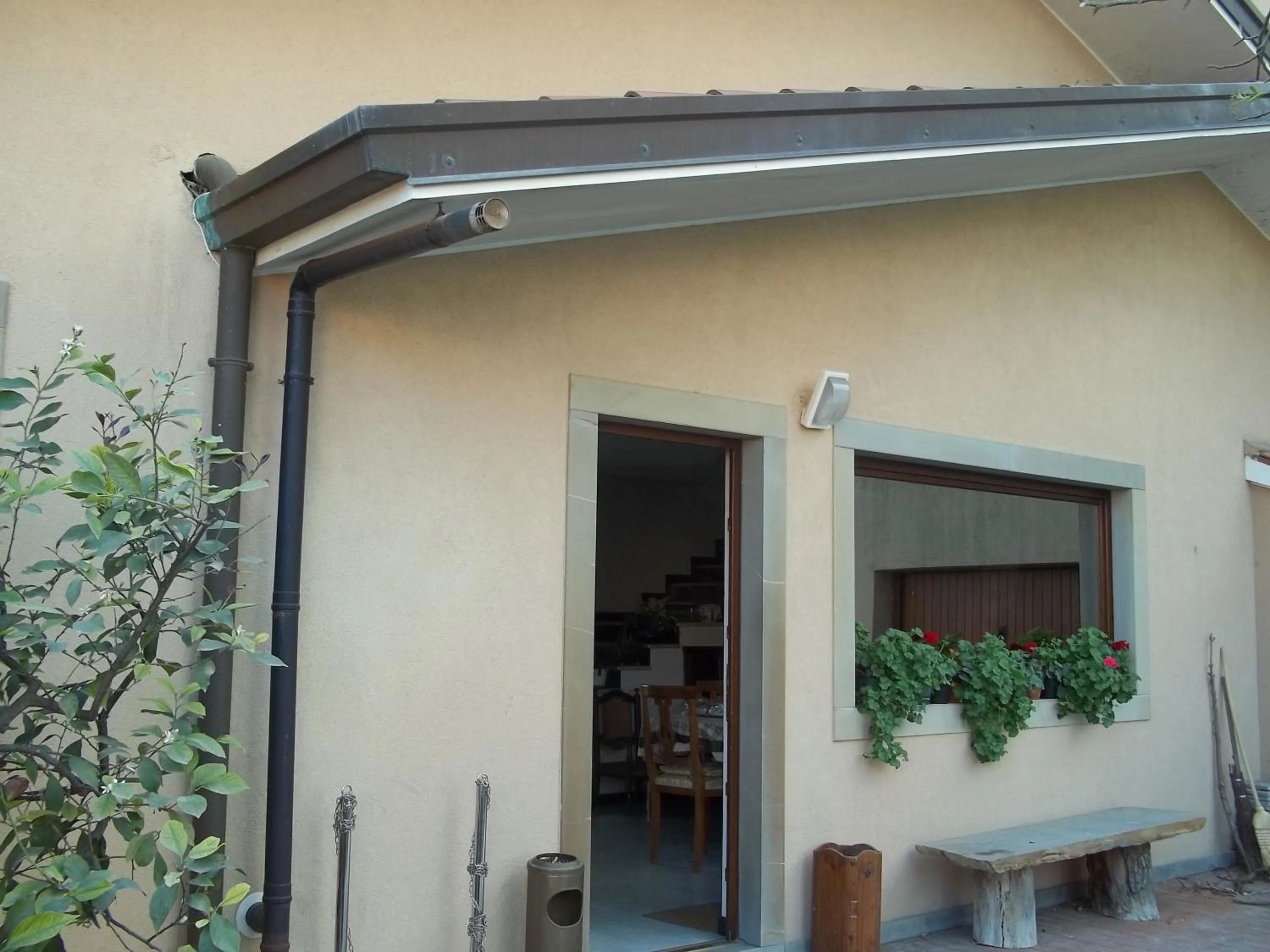 Property building in Villa Ambrosia