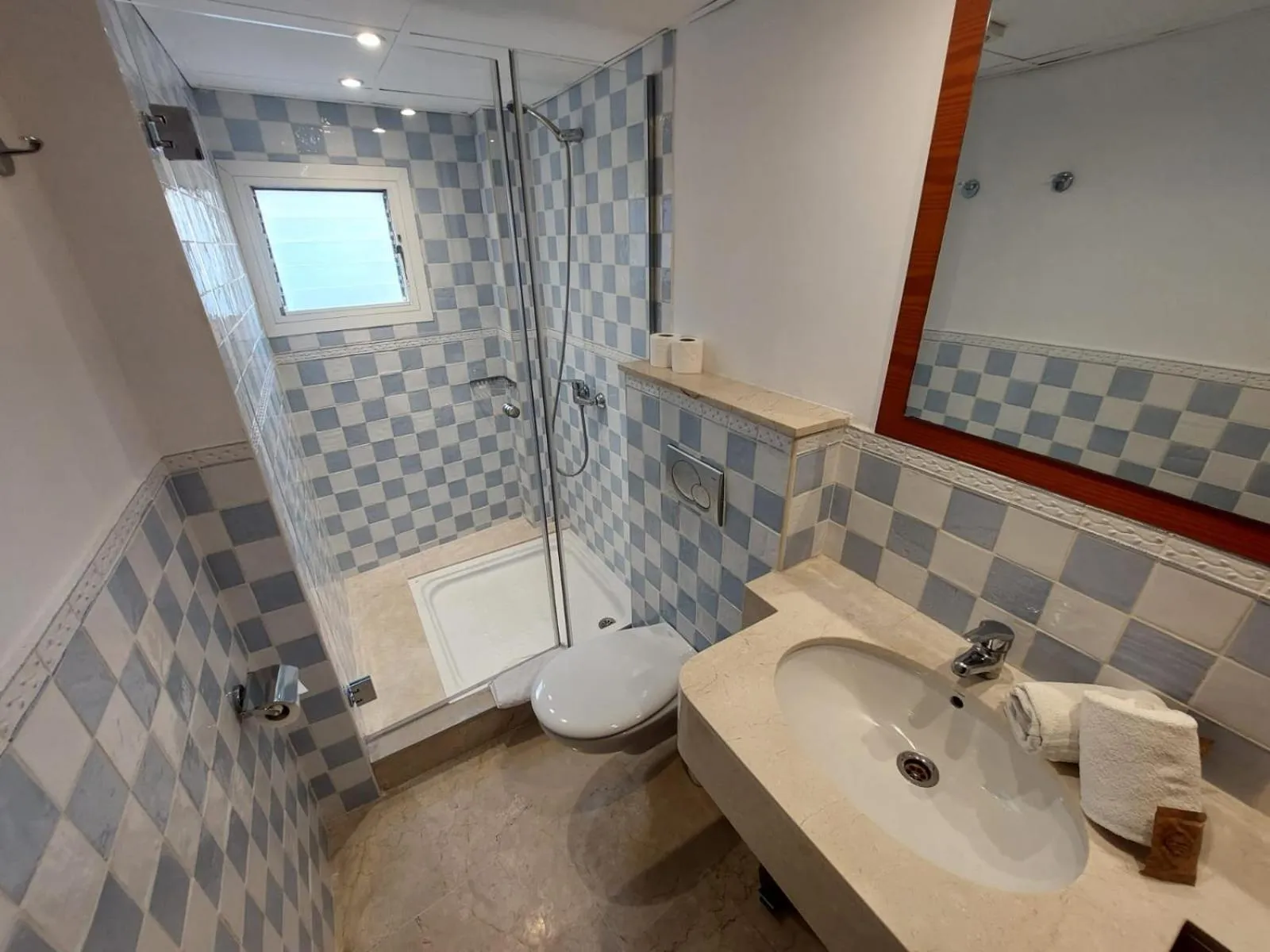 Shower in My Rooms Manacor Centre by My Rooms Hotels