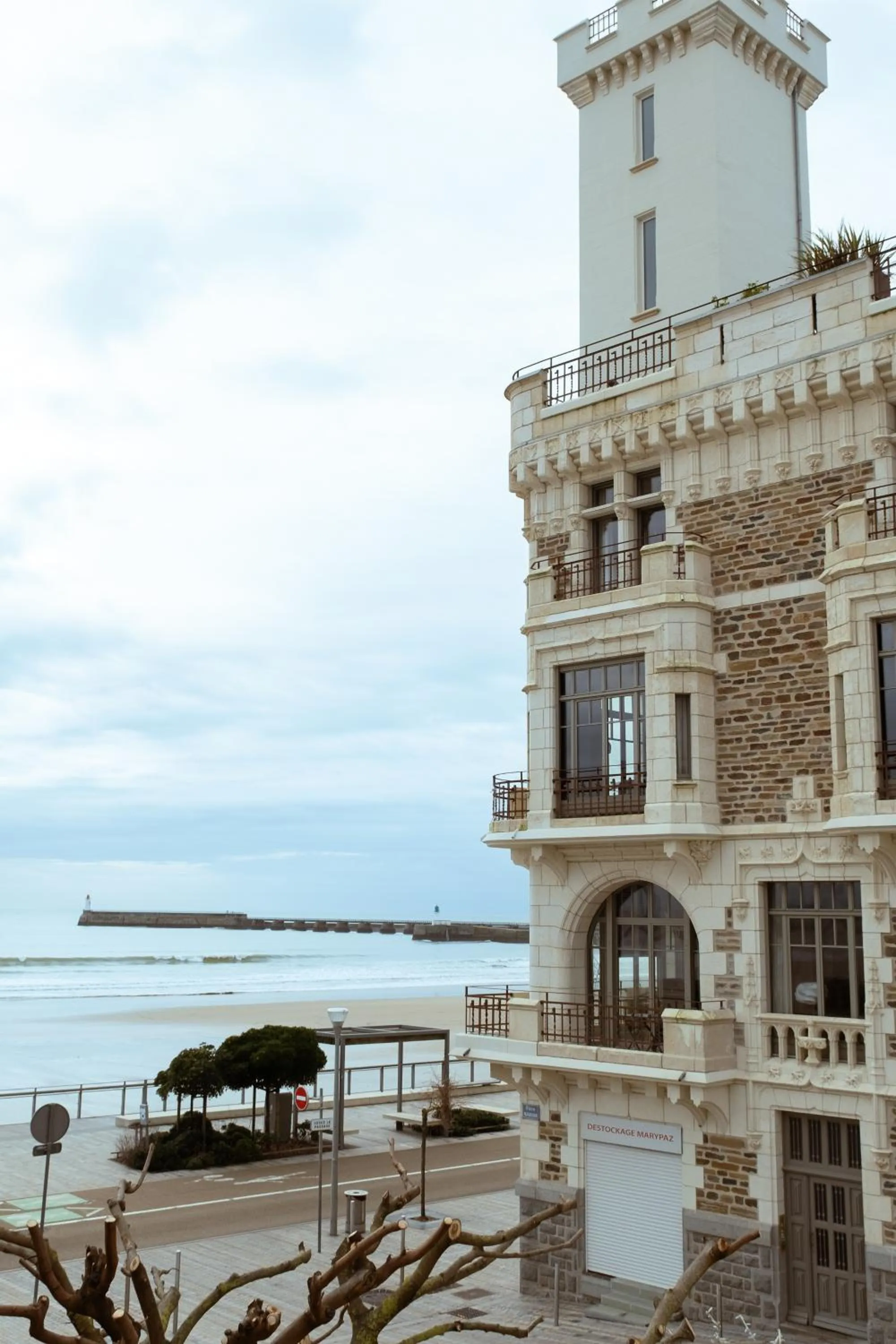 Beach in Kyriad Prestige Les Sables d'Olonne - Plage - Centre des Congrès