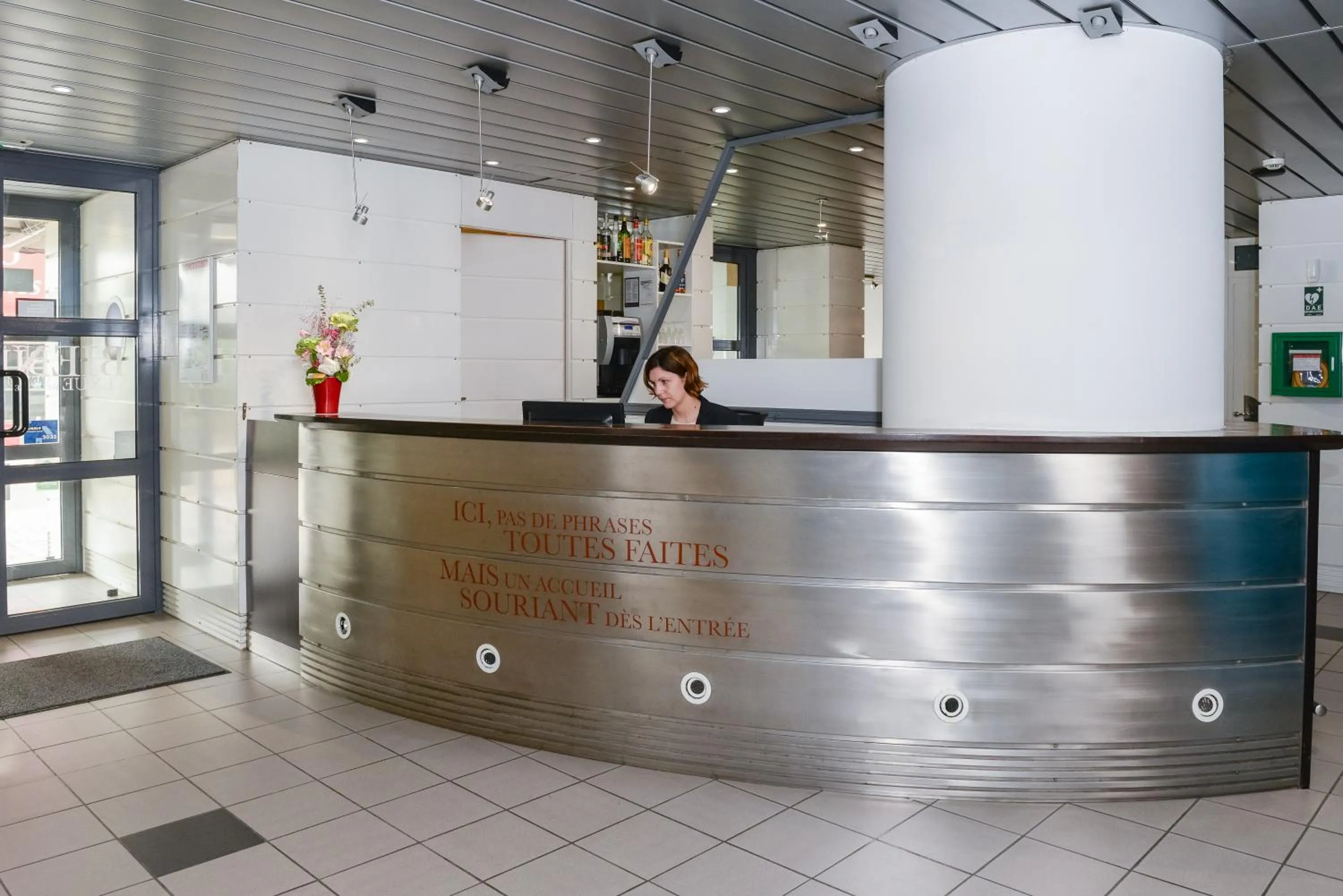 Lobby or reception in Kyriad Prestige Les Sables d'Olonne - Plage - Centre des Congrès