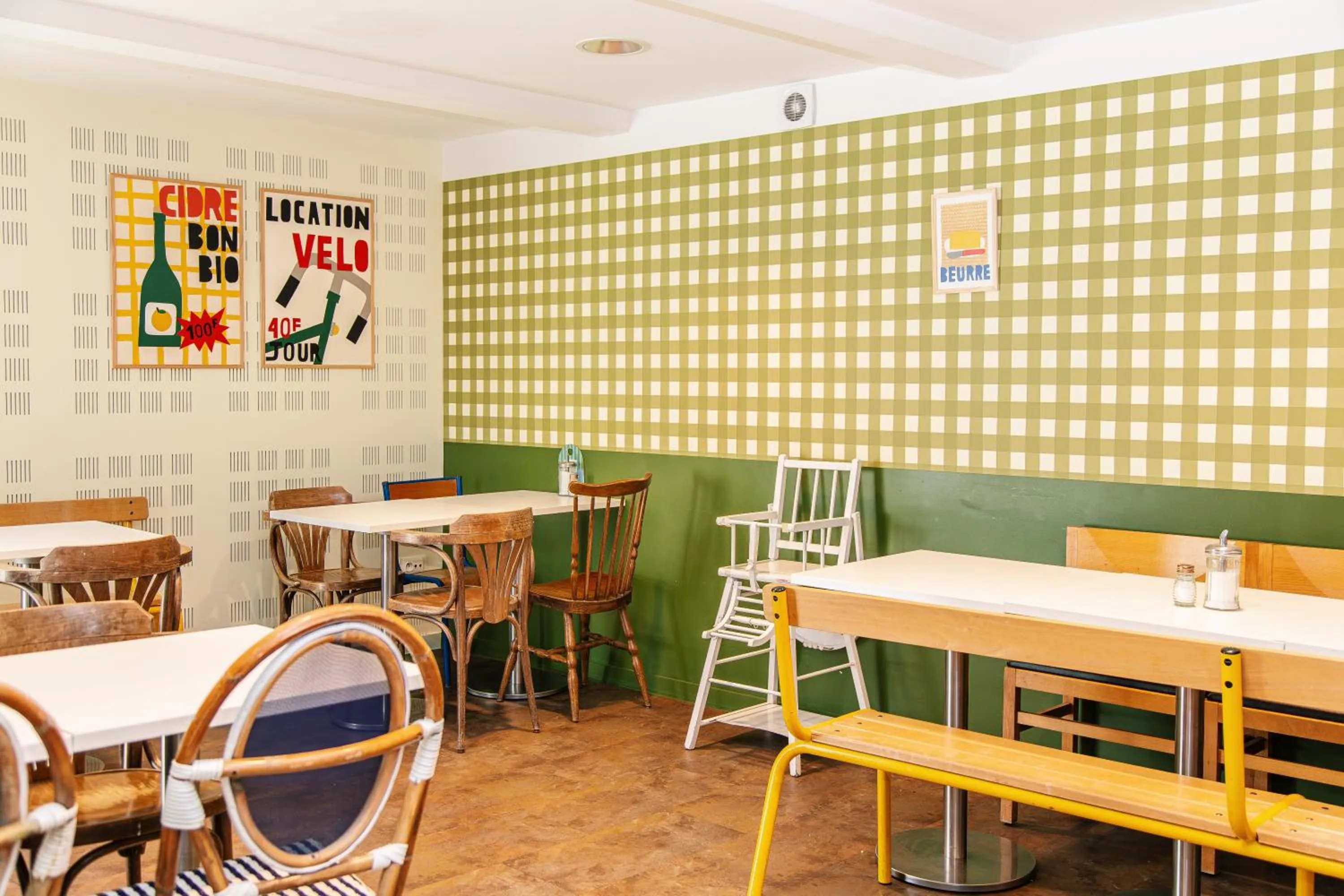 Breakfast in DEMAIN Hôtel