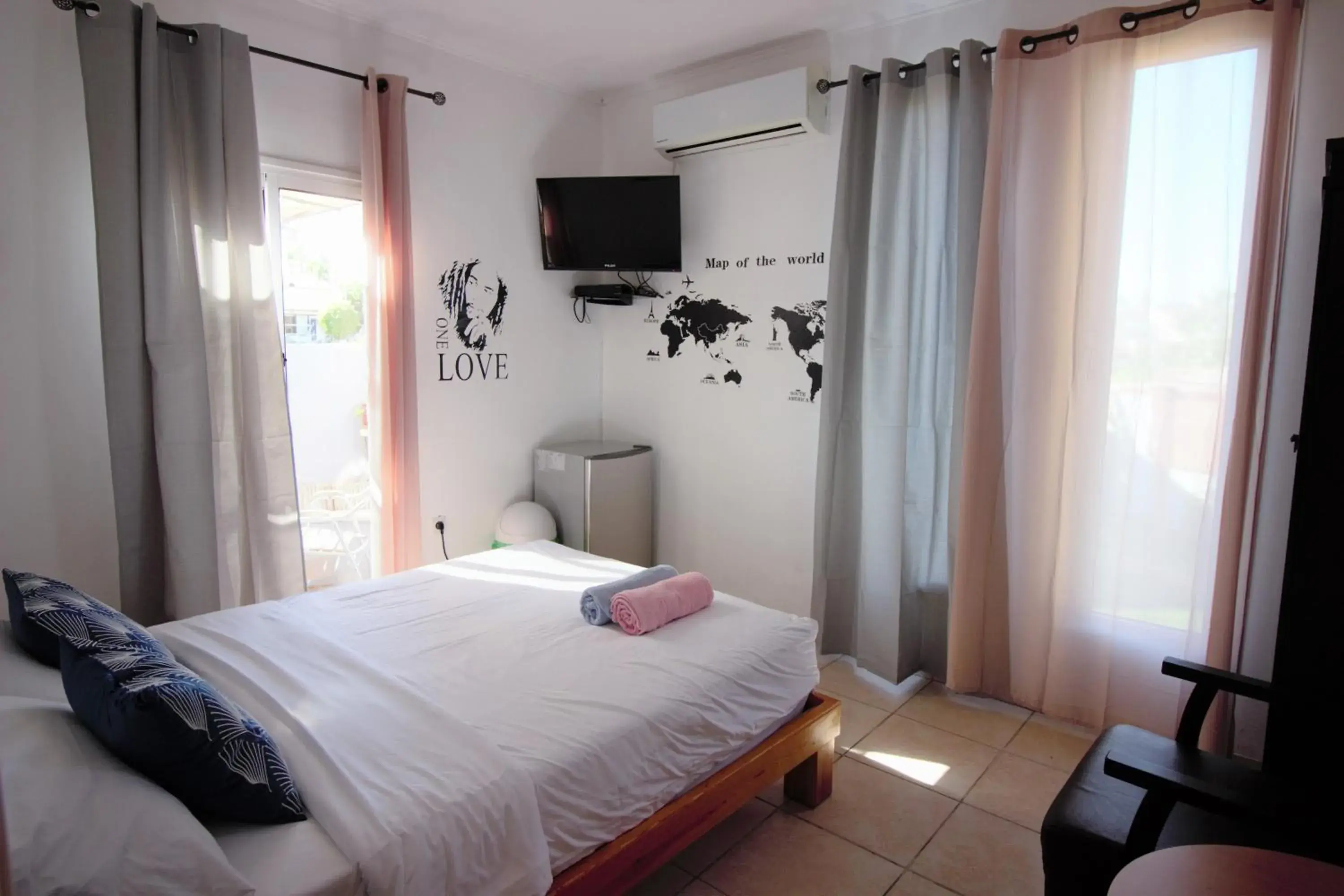 Double Room with Shared Bathroom and Balcony - single occupancy in Custo Club Double Room with Shared Bathroom and Balcony - single occupancy in Custo Club