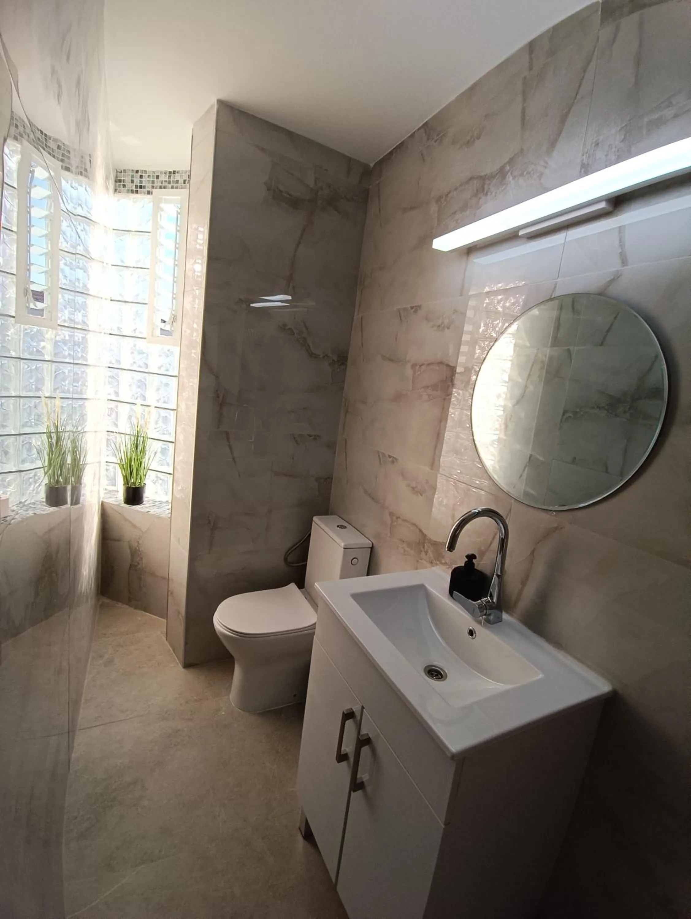 Shower in Custo Club