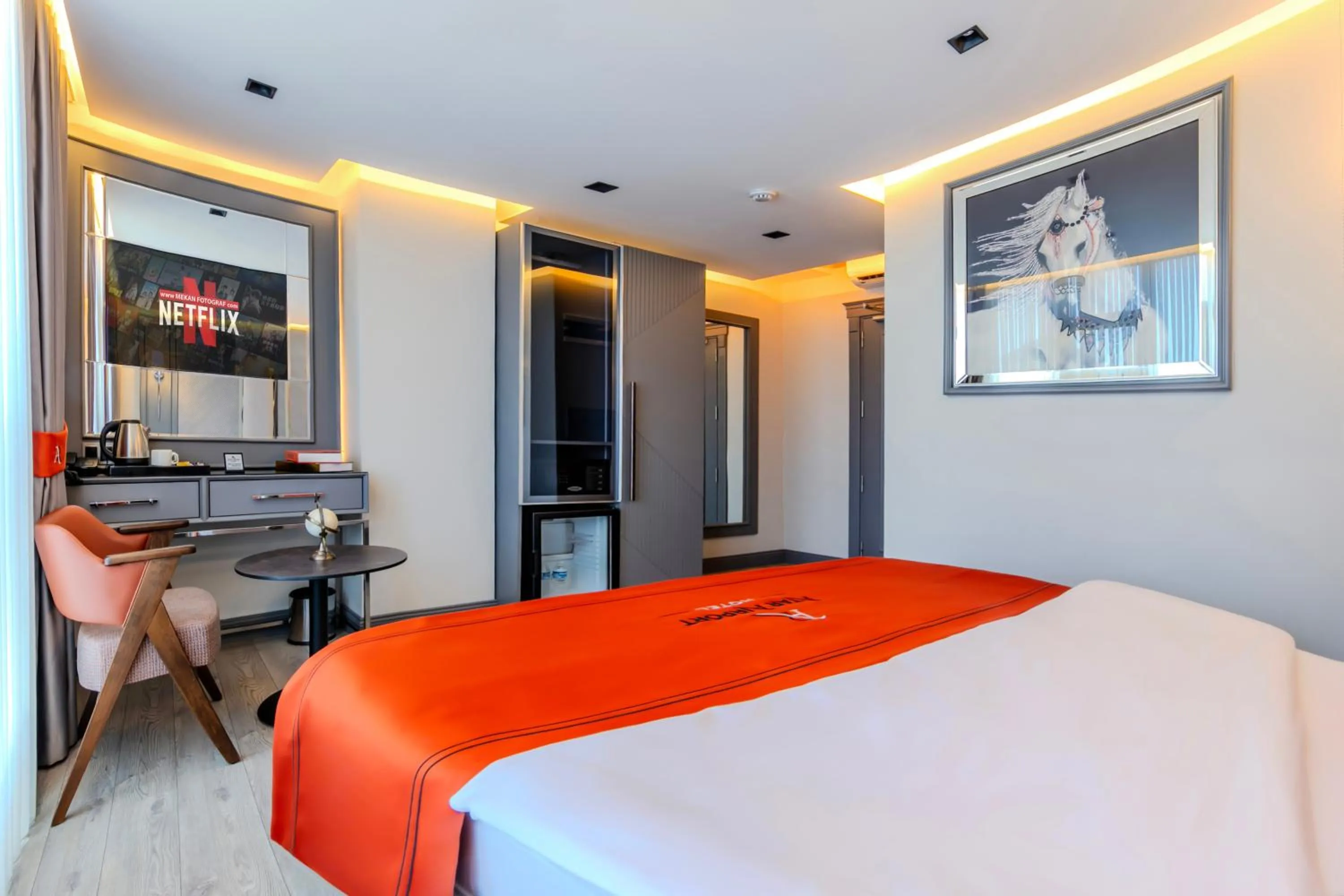 Photo of the whole room, Bed in Atar Airport Hotel - Restaurant & Spa Wellness