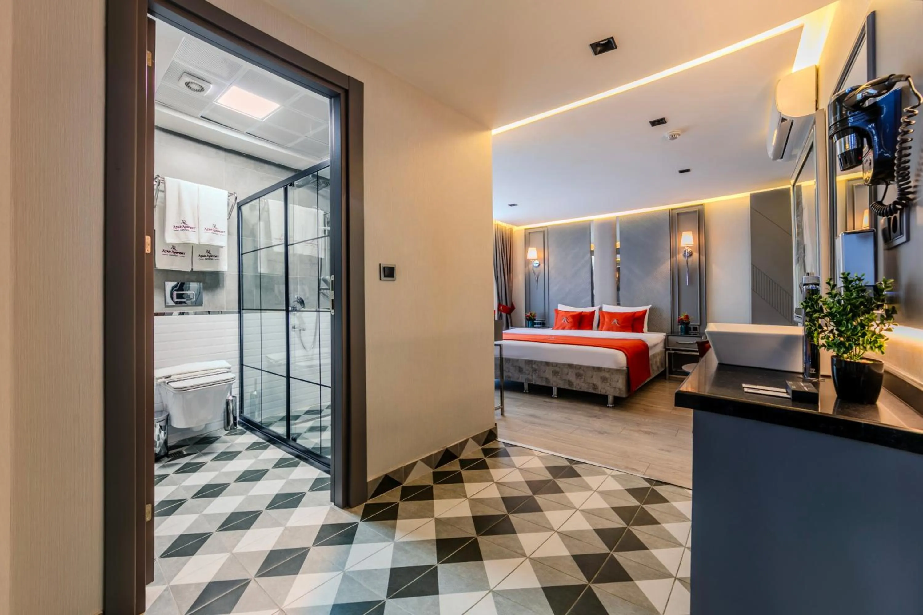 Photo of the whole room, Bed in Atar Airport Hotel - Restaurant & Spa Wellness