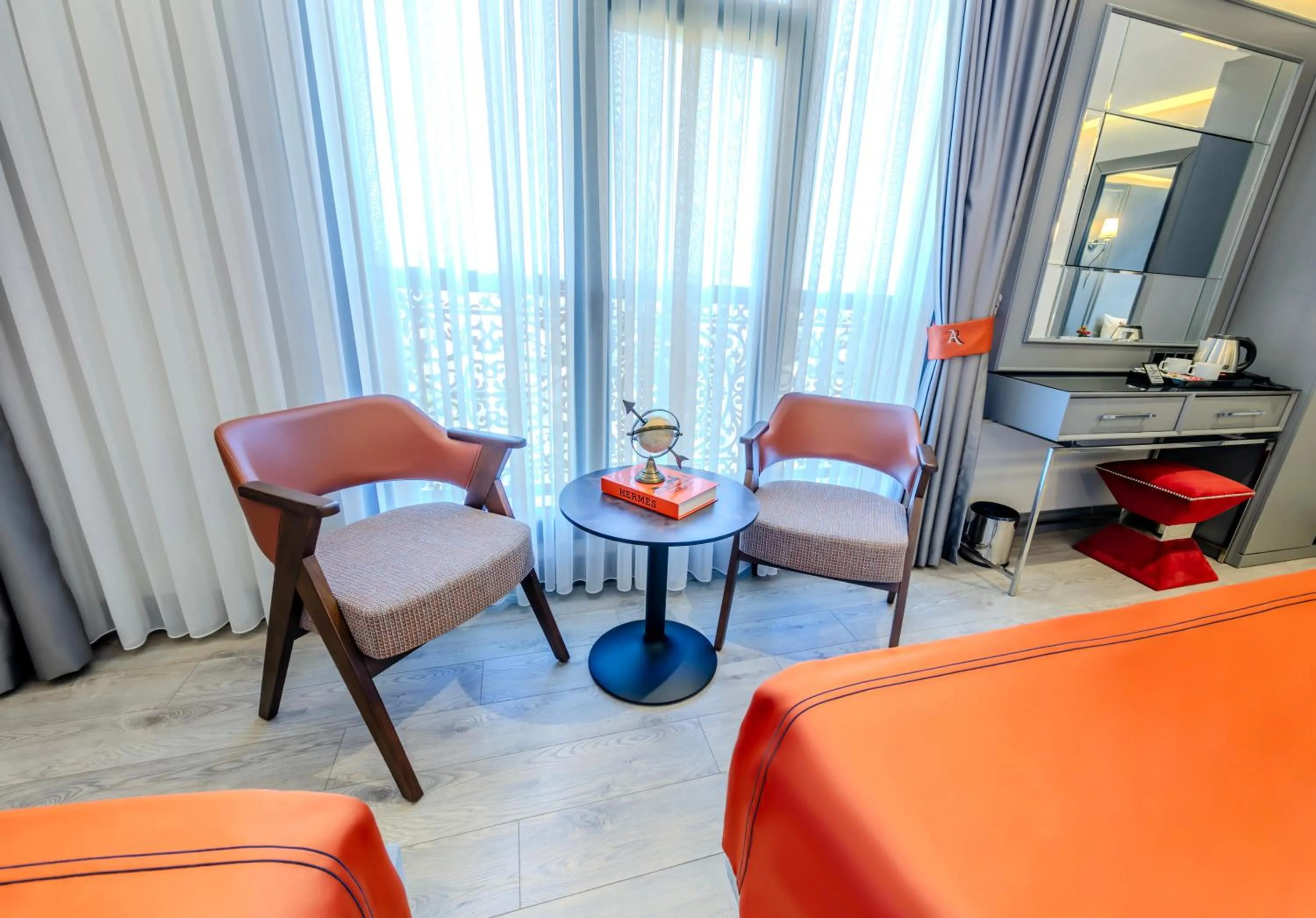 Seating area in Atar Airport Hotel - Restaurant & Spa Wellness