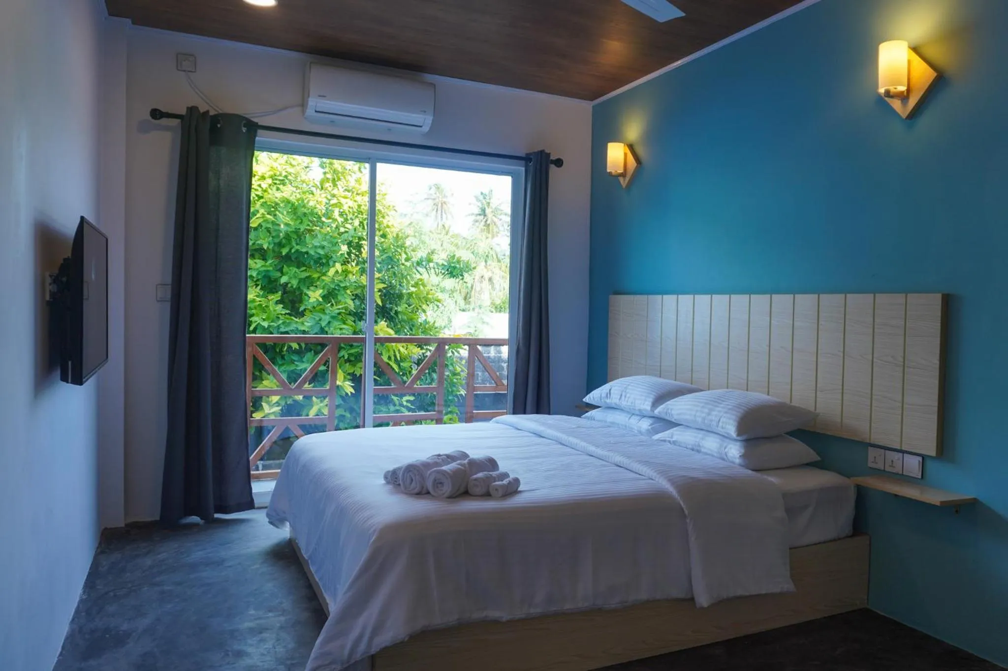 Photo of the whole room in The Zen Den