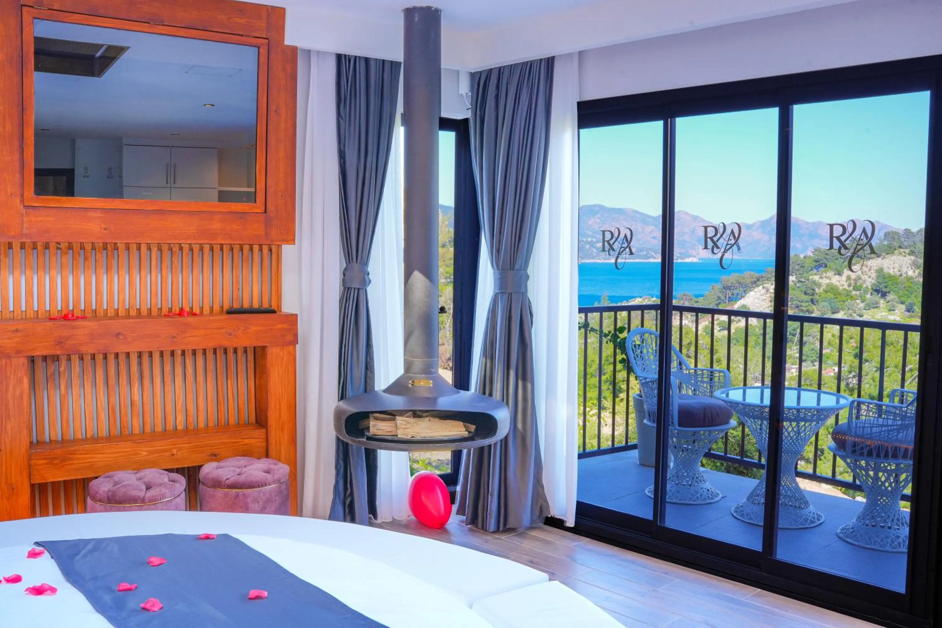 Bed in Ramitos Boutique Hotel