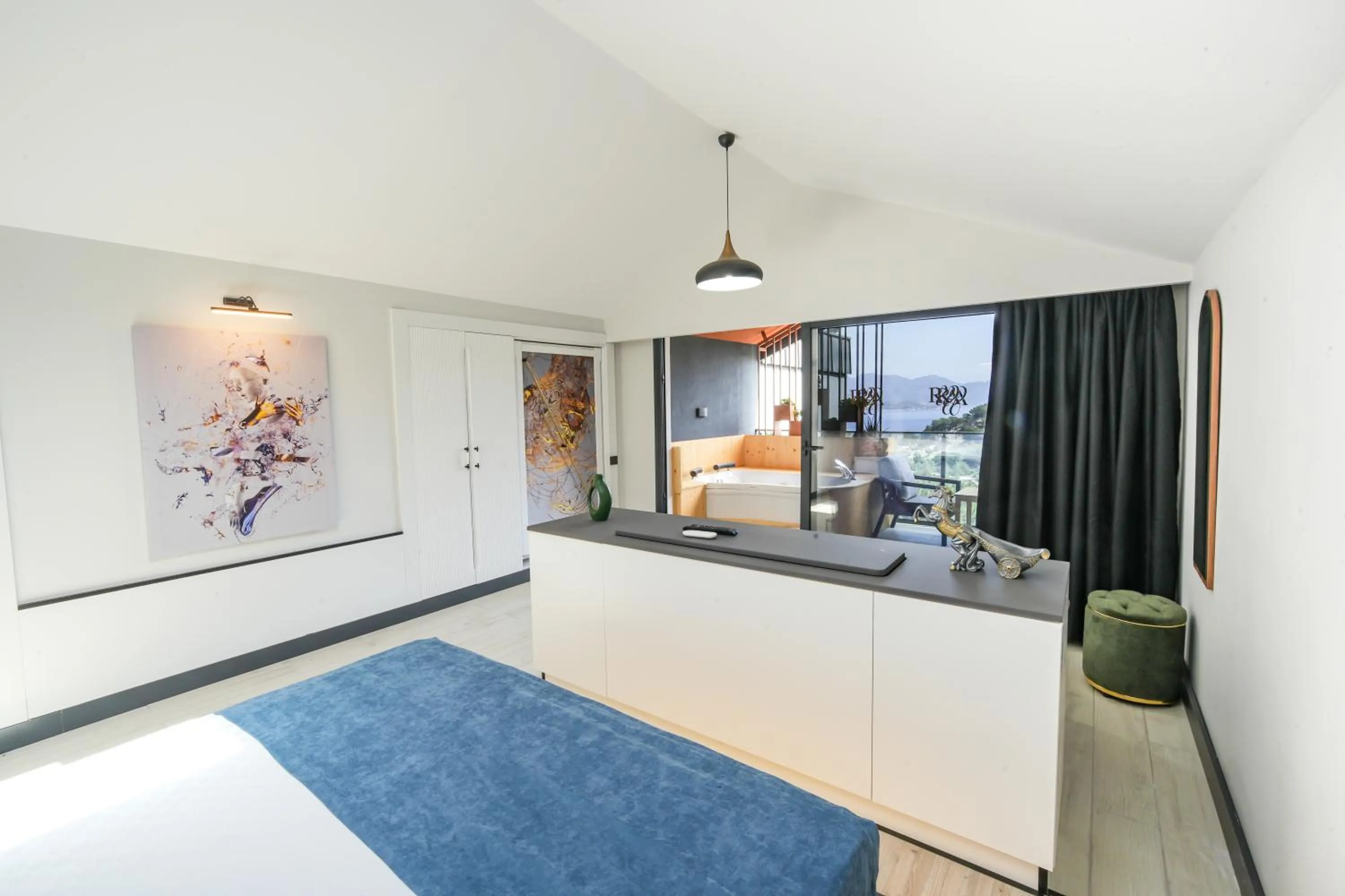 Photo of the whole room, Bed in Ramitos Boutique Hotel