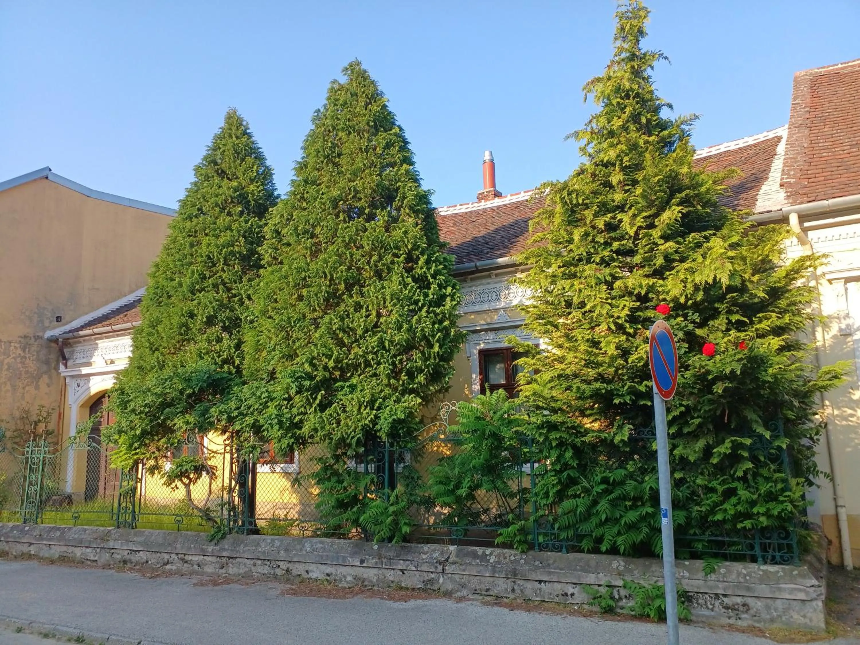 Property building in Blues Ryokan